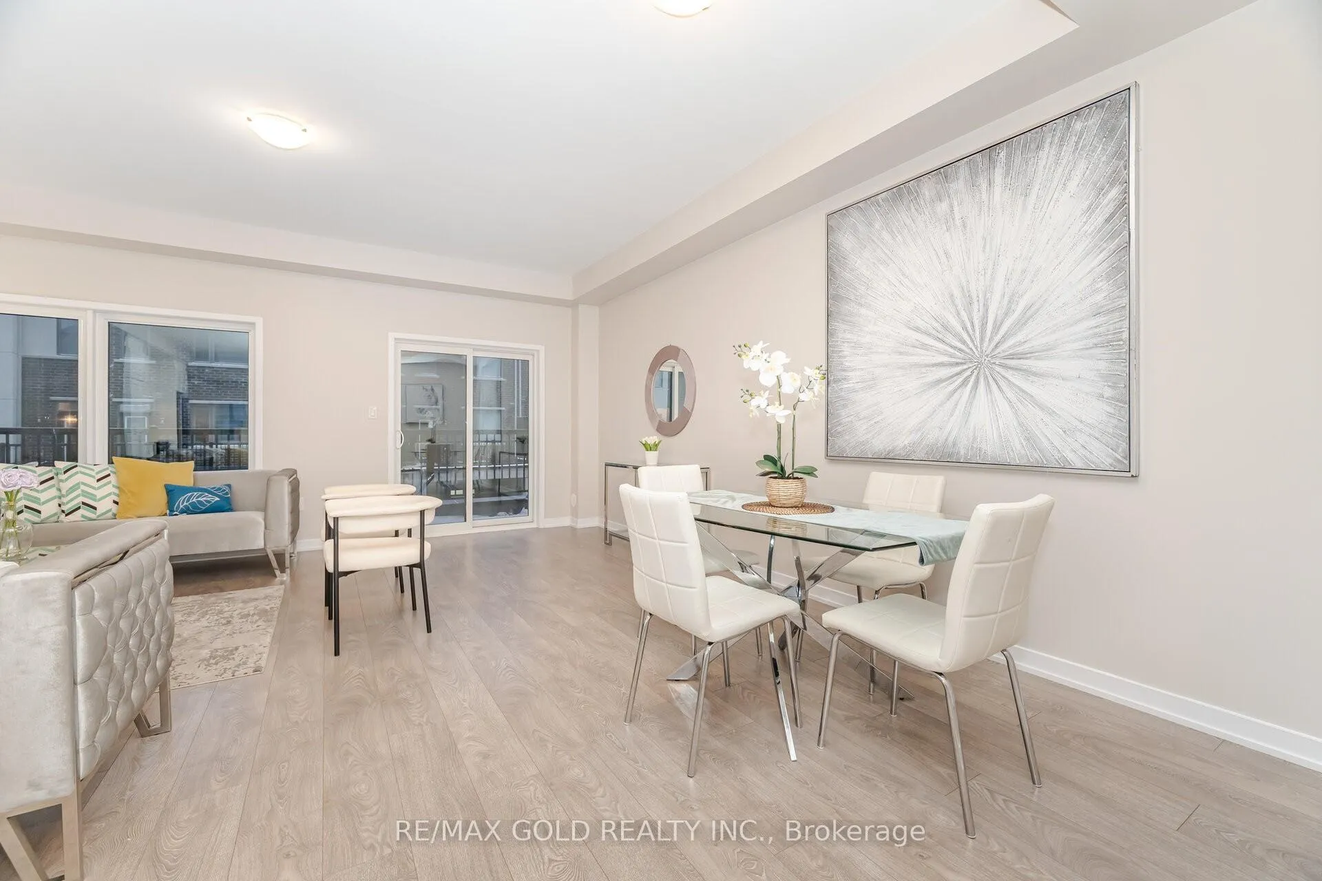 Photo 7 of 19 Lambert Lane, Caledon, Bolton East — HOMEH