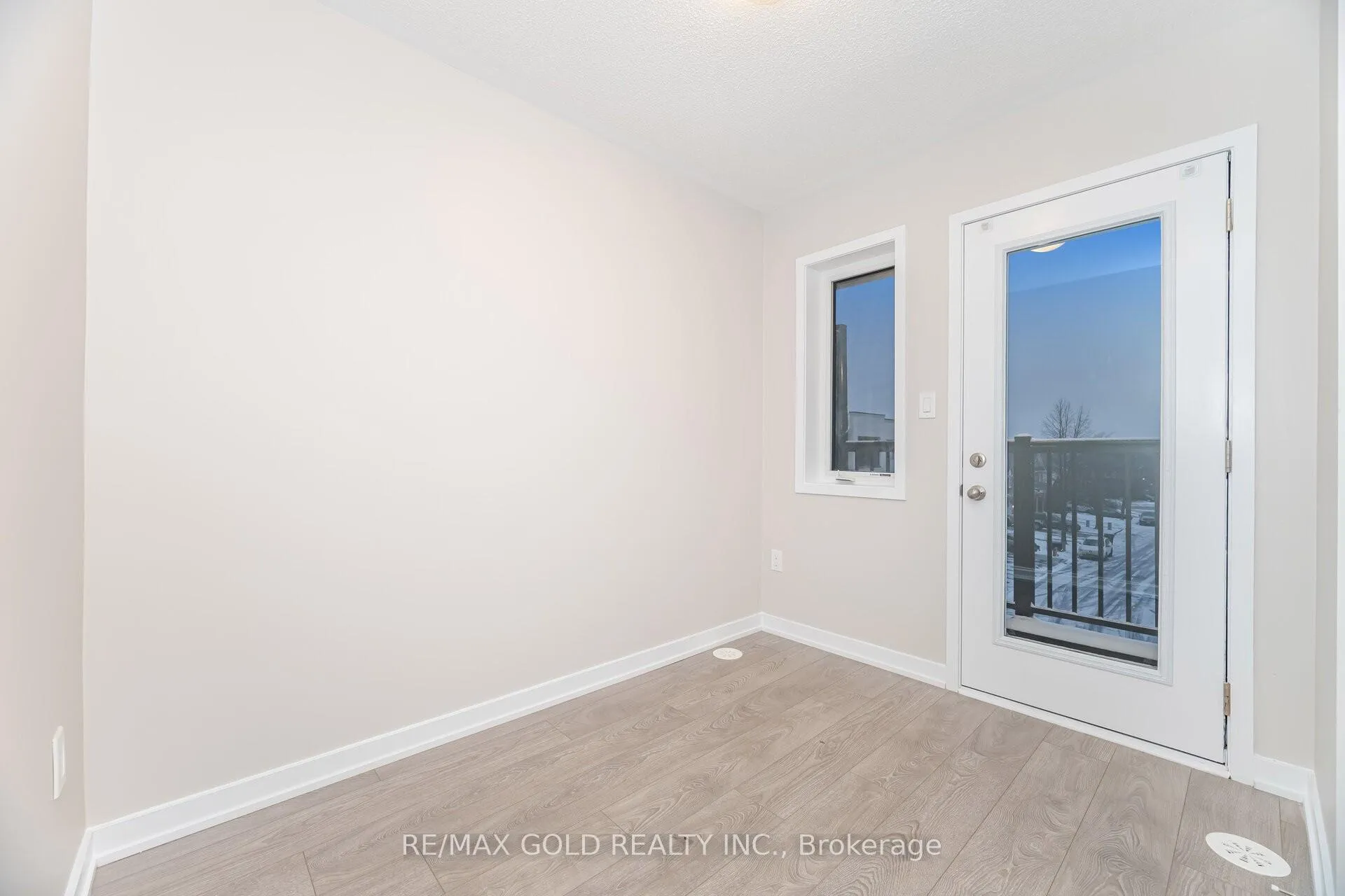 Photo 16 of 19 Lambert Lane, Caledon, Bolton East — HOMEH