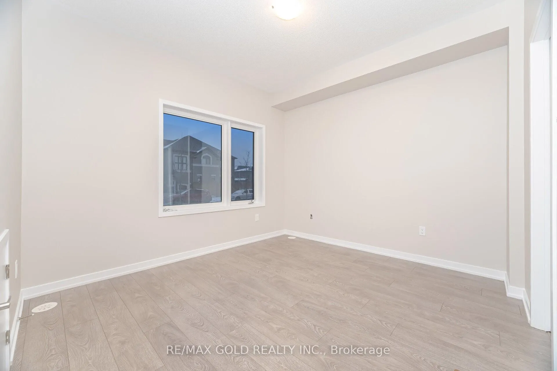 Photo 20 of 19 Lambert Lane, Caledon, Bolton East — HOMEH