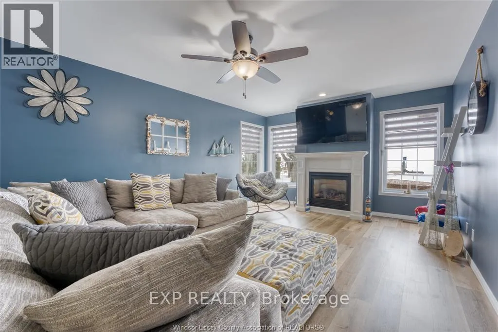 Photo 3 of 3214 St. Clair Road, Windsor — HOMEH