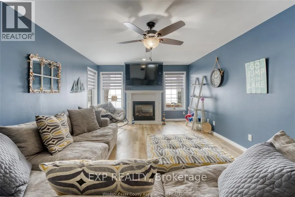 Photo 4 of 3214 St. Clair Road, Windsor — HOMEH