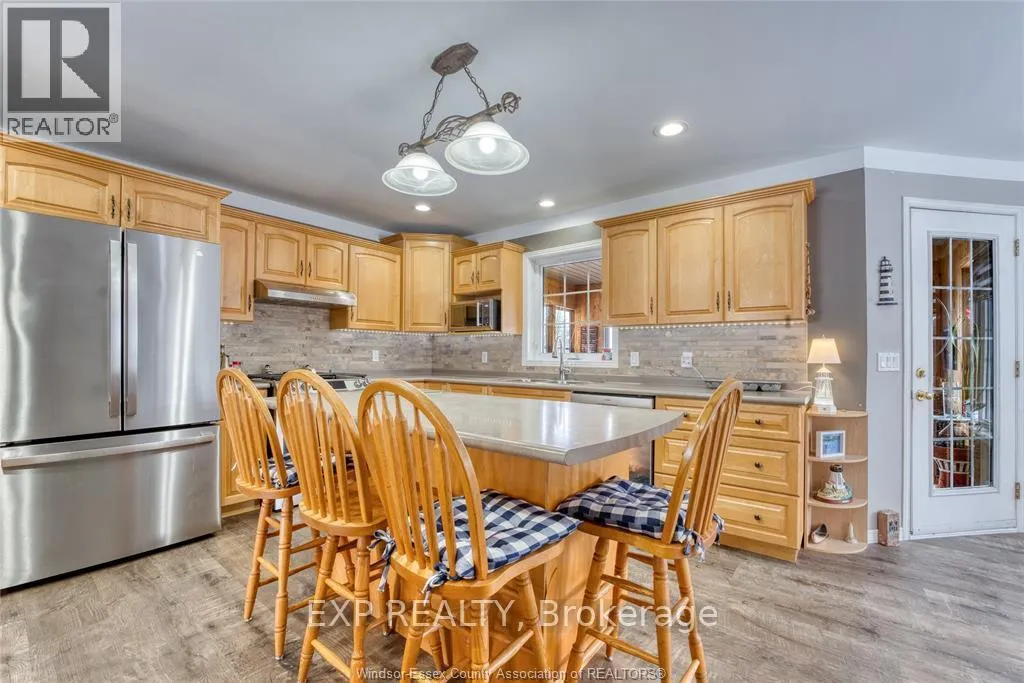 Photo 12 of 3214 St. Clair Road, Windsor — HOMEH
