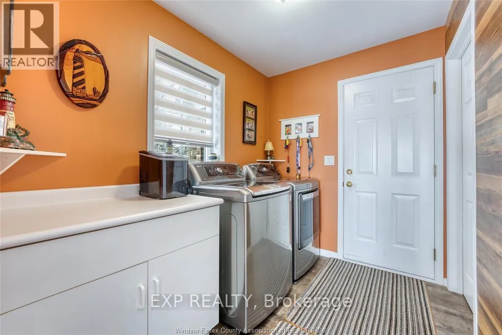 Photo 18 of 3214 St. Clair Road, Windsor — HOMEH