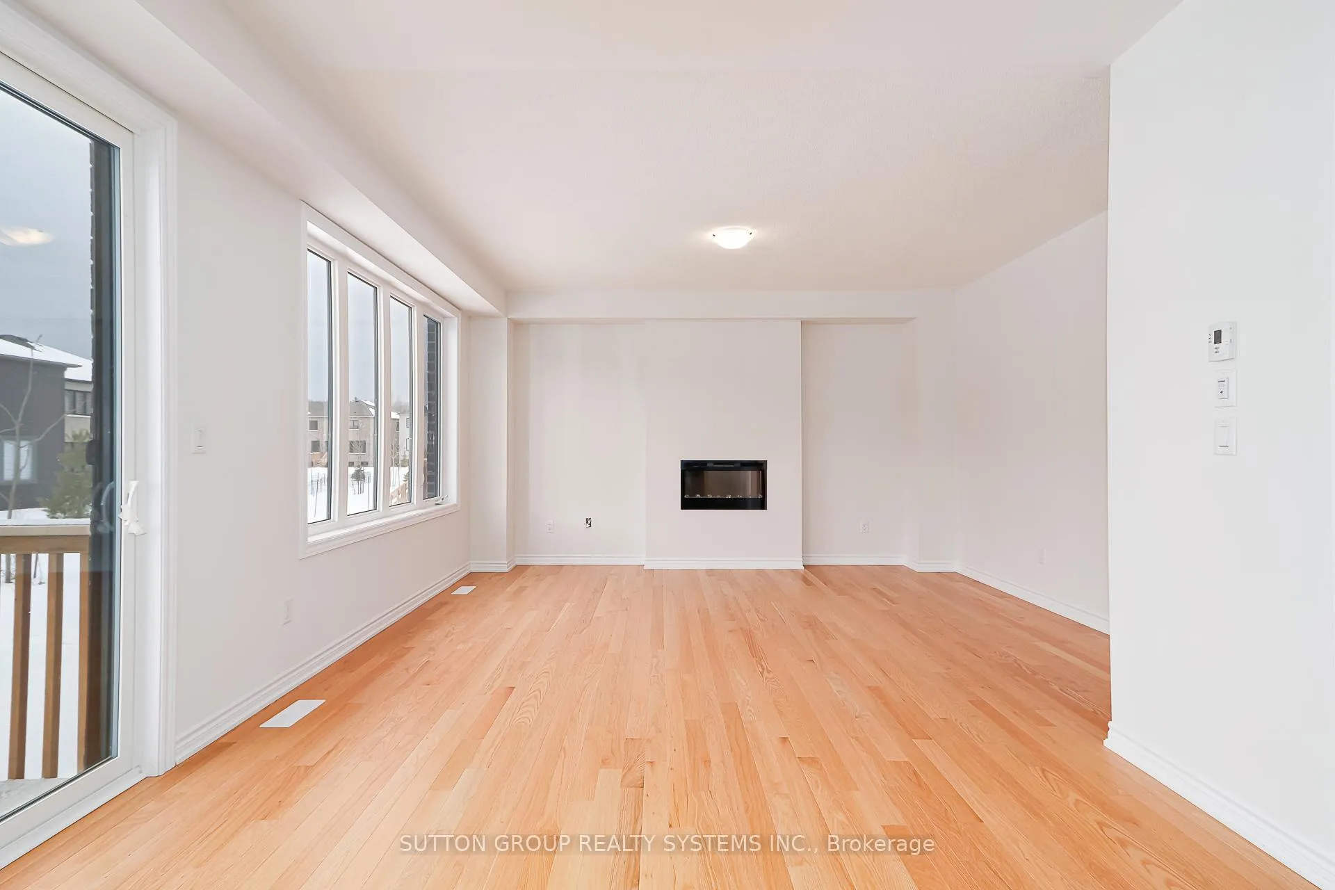 Photo 10 of 61 Nicort Road, Wasaga Beach — HOMEH