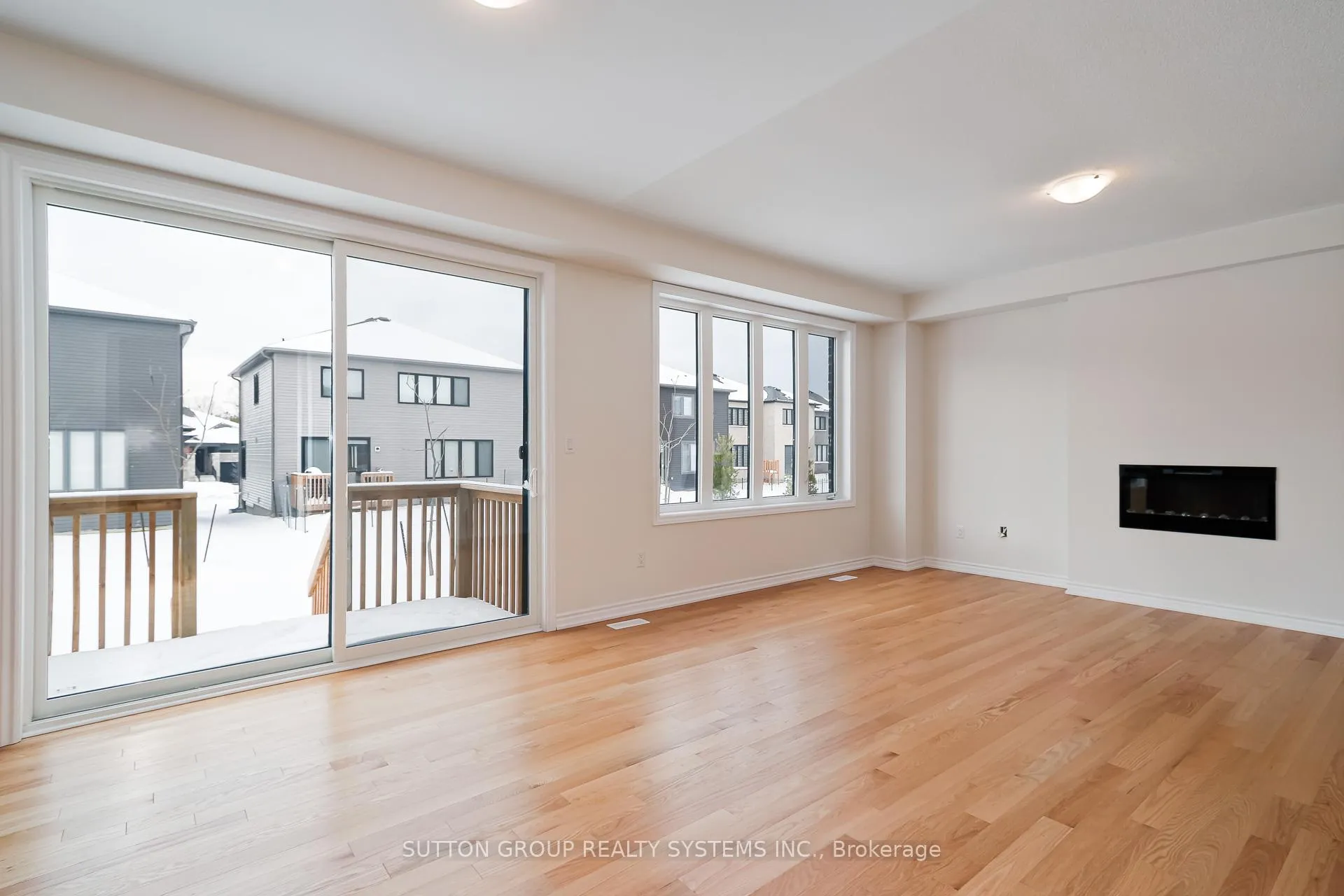 Photo 11 of 61 Nicort Road, Wasaga Beach — HOMEH