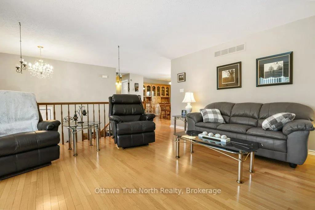 Photo 6 of 7427 Copeland Road, Ottawa, Btwn Franktown Rd. & Fallowfield Rd. — HOMEH