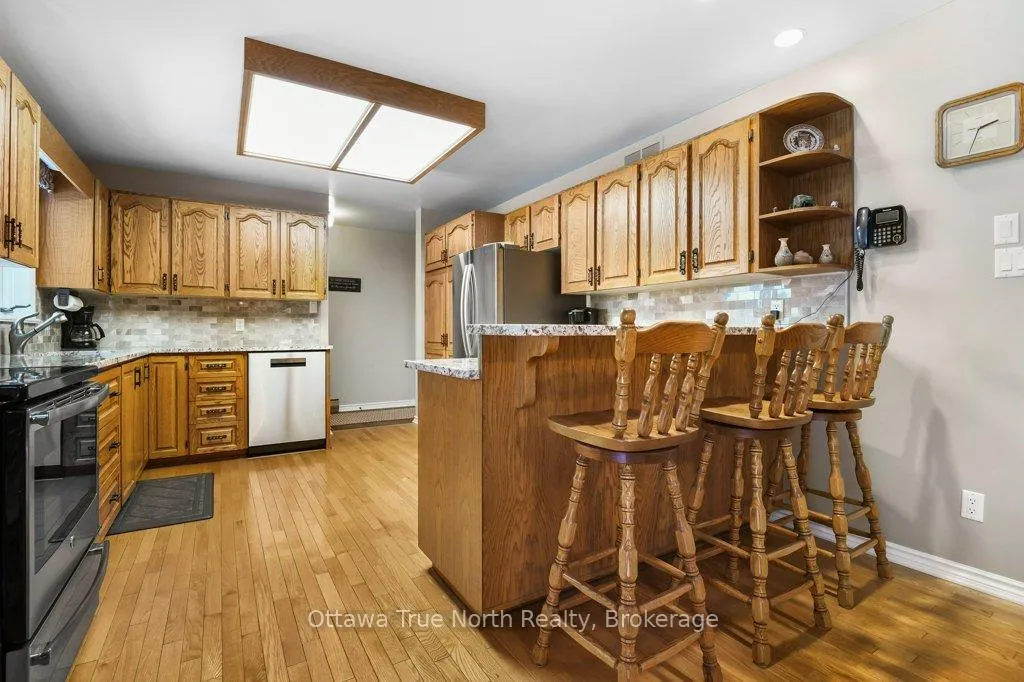 Photo 10 of 7427 Copeland Road, Ottawa, Btwn Franktown Rd. & Fallowfield Rd. — HOMEH