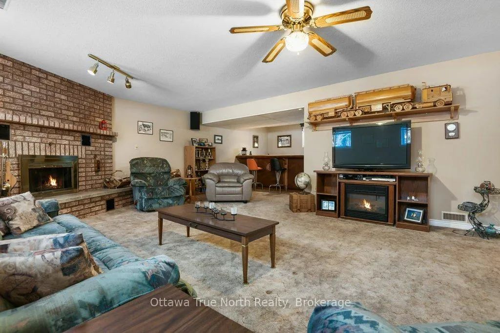 Photo 22 of 7427 Copeland Road, Ottawa, Btwn Franktown Rd. & Fallowfield Rd. — HOMEH