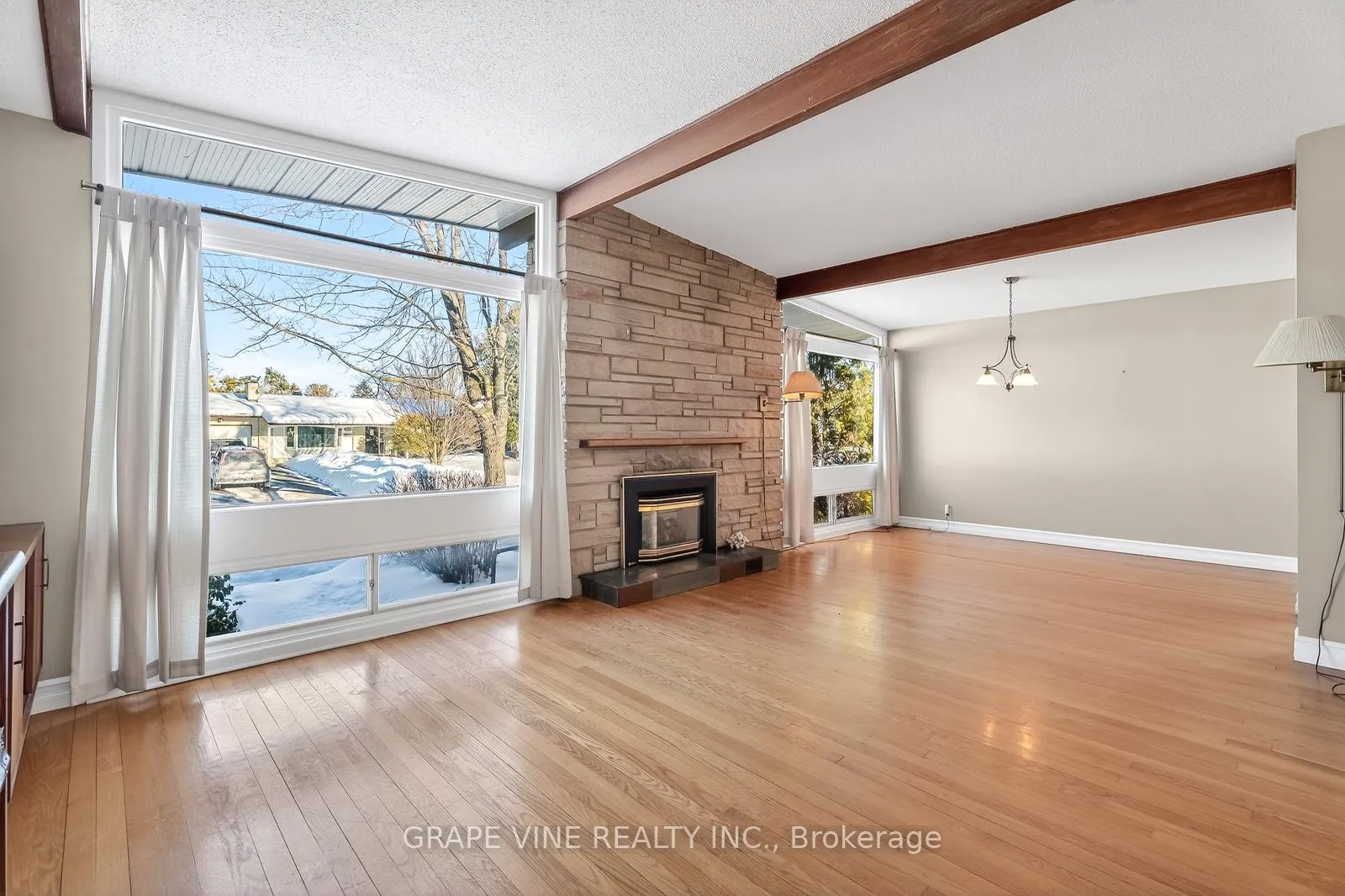 Photo 6 of 46 Cleadon Drive, Ottawa, Crystal Beach — HOMEH