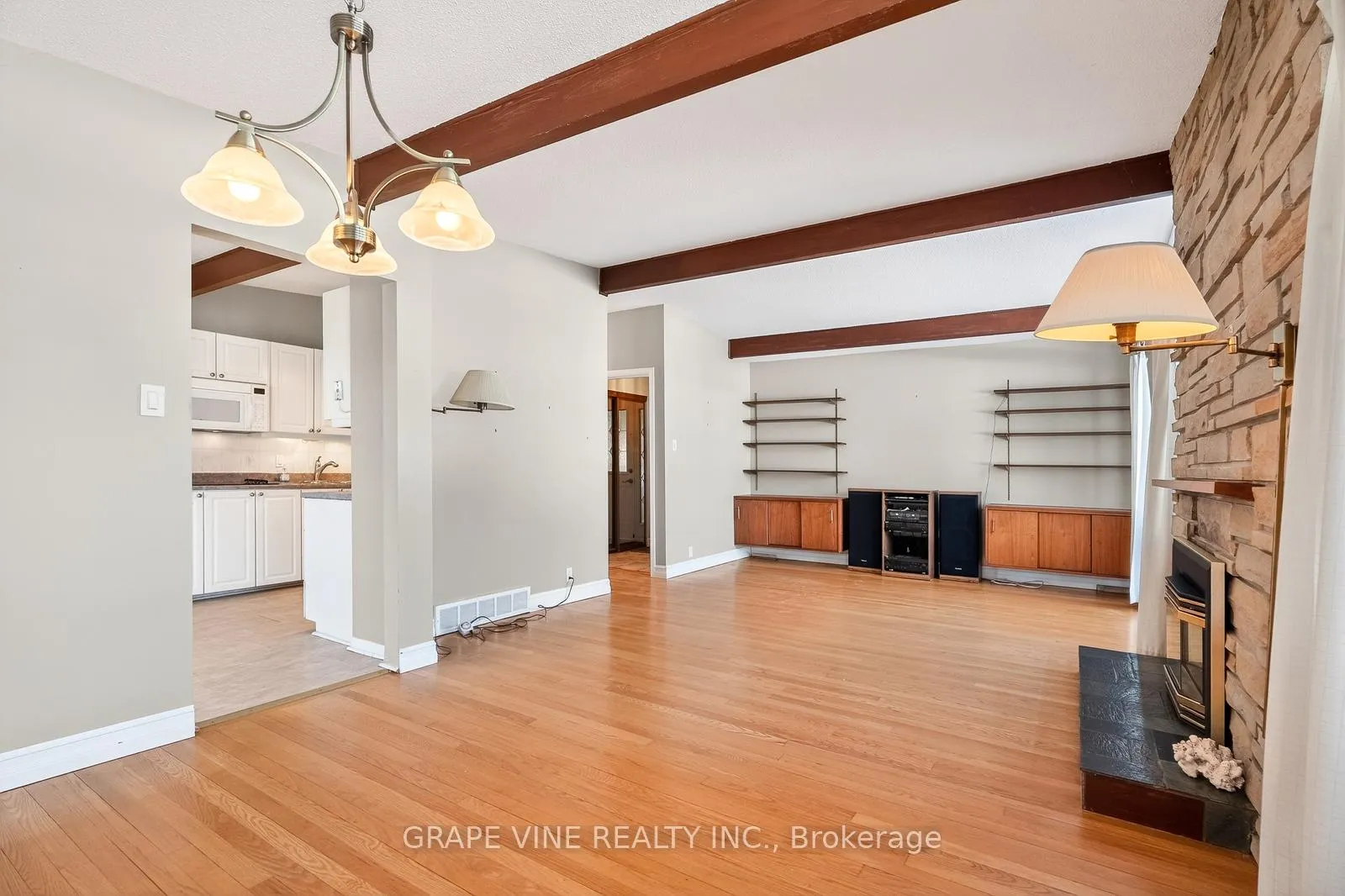 Photo 7 of 46 Cleadon Drive, Ottawa, Crystal Beach — HOMEH