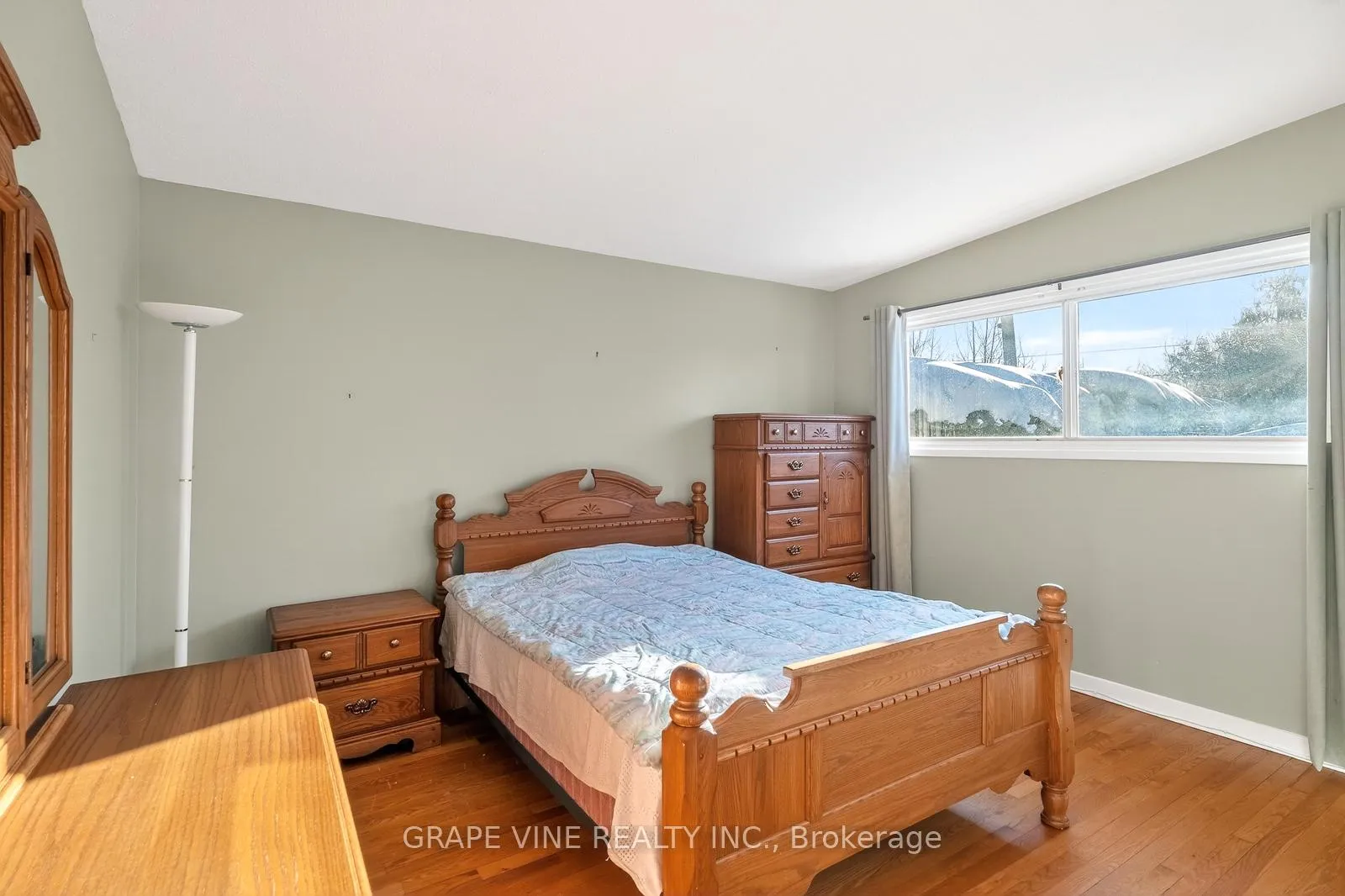 Photo 13 of 46 Cleadon Drive, Ottawa, Crystal Beach — HOMEH