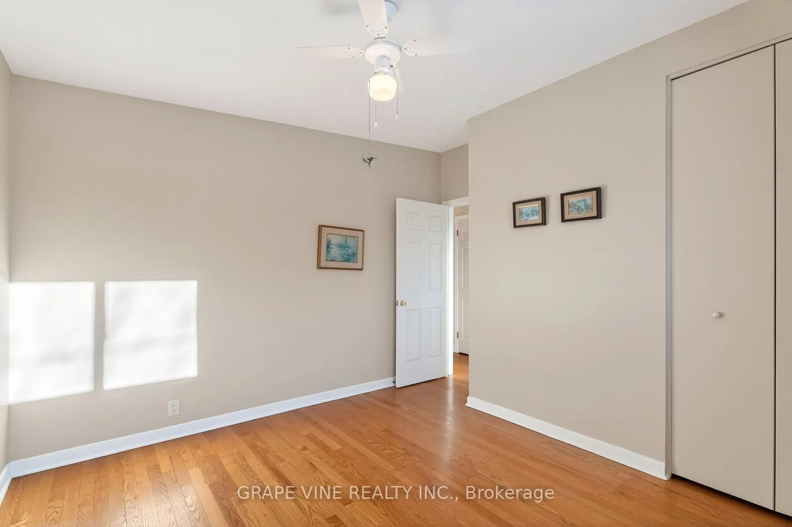 Photo 16 of 46 Cleadon Drive, Ottawa, Crystal Beach — HOMEH