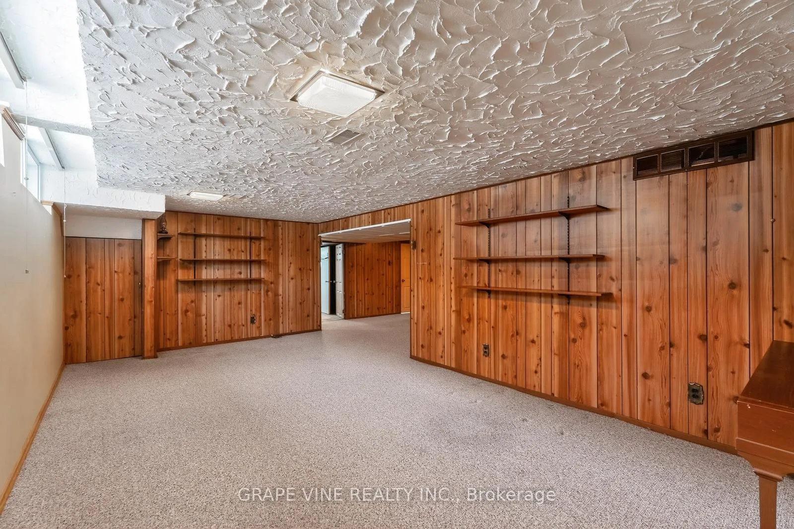 Photo 23 of 46 Cleadon Drive, Ottawa, Crystal Beach — HOMEH