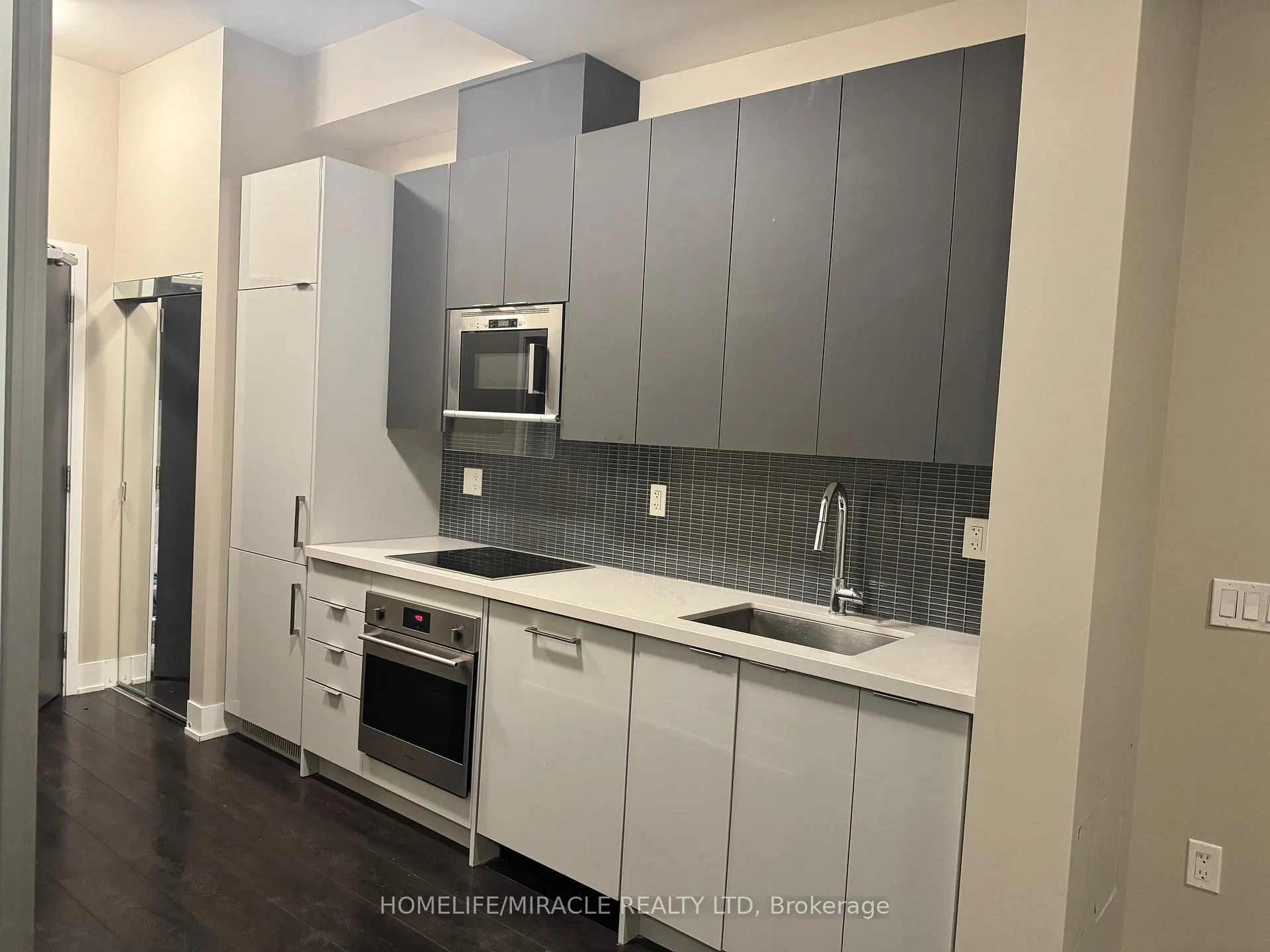Photo 4 of Unit 509, 2908 Highway 7 E, Vaughan, Concord — HOMEH