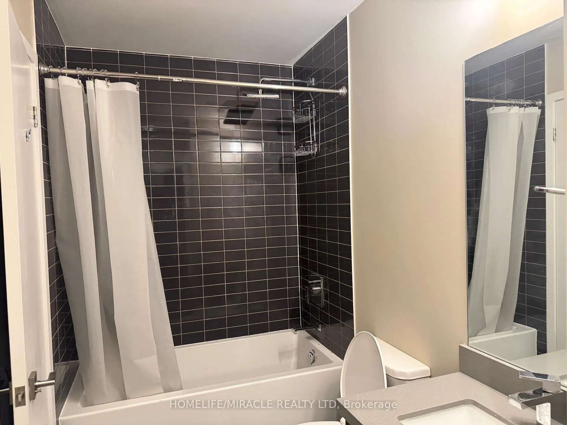 Photo 11 of Unit 509, 2908 Highway 7 E, Vaughan, Concord — HOMEH