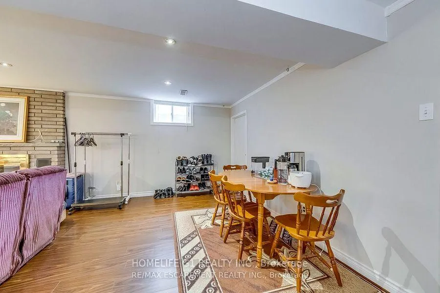 Photo 5 of 27 Gilcrest Street, Hamilton, Gurnett — HOMEH