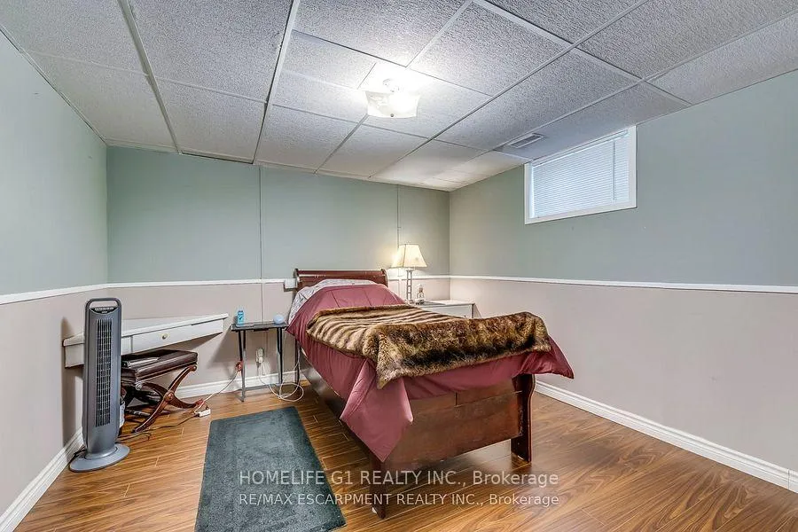 Photo 8 of 27 Gilcrest Street, Hamilton, Gurnett — HOMEH