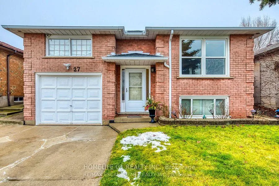 Photo 13 of 27 Gilcrest Street, Hamilton, Gurnett — HOMEH