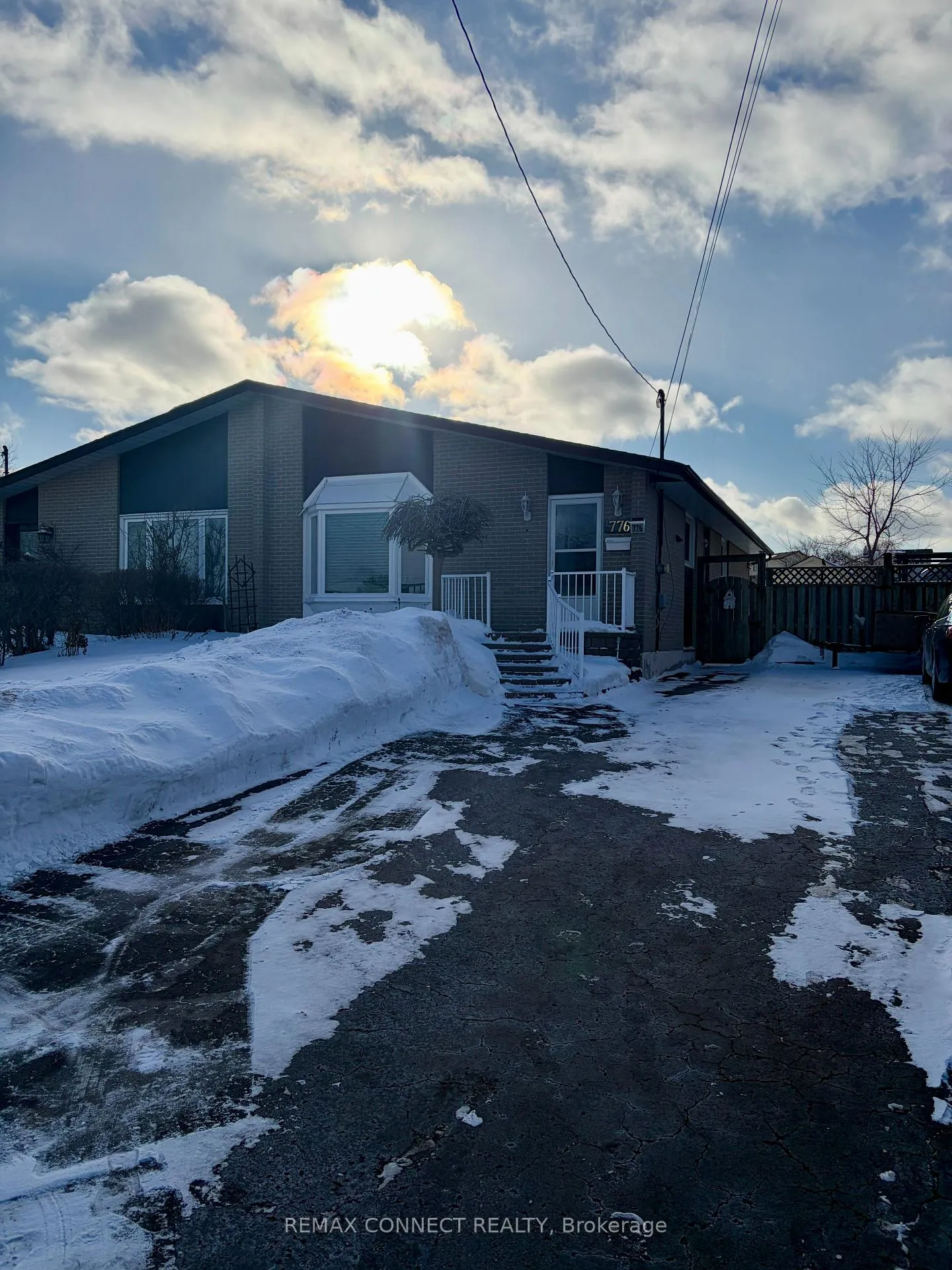 Photo 1 of 776 Hillcrest Road, Pickering, West Shore — HOMEH