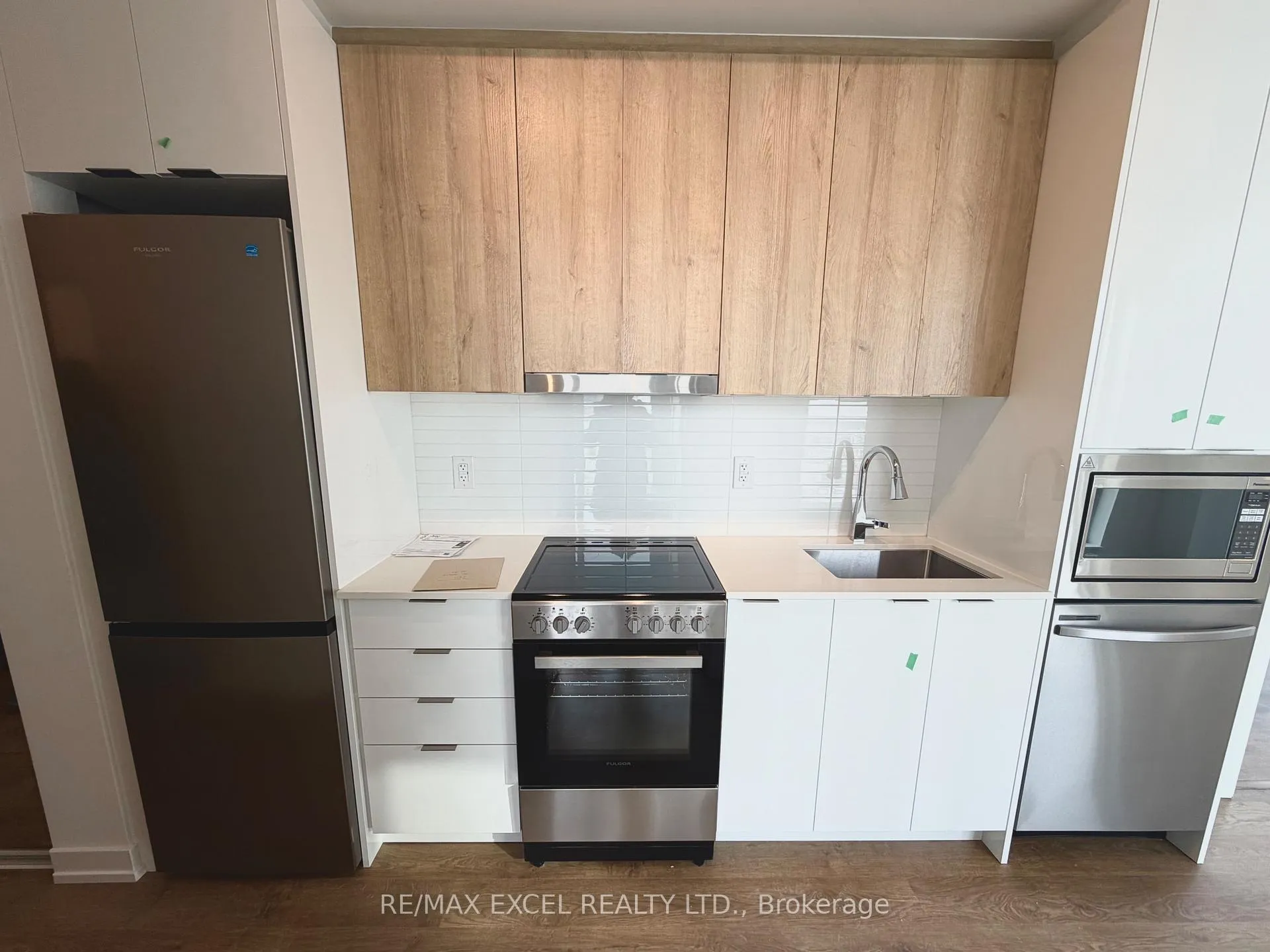 Photo 6 of Unit 1102, 9763 Markham Road, Markham, Greensborough — HOMEH