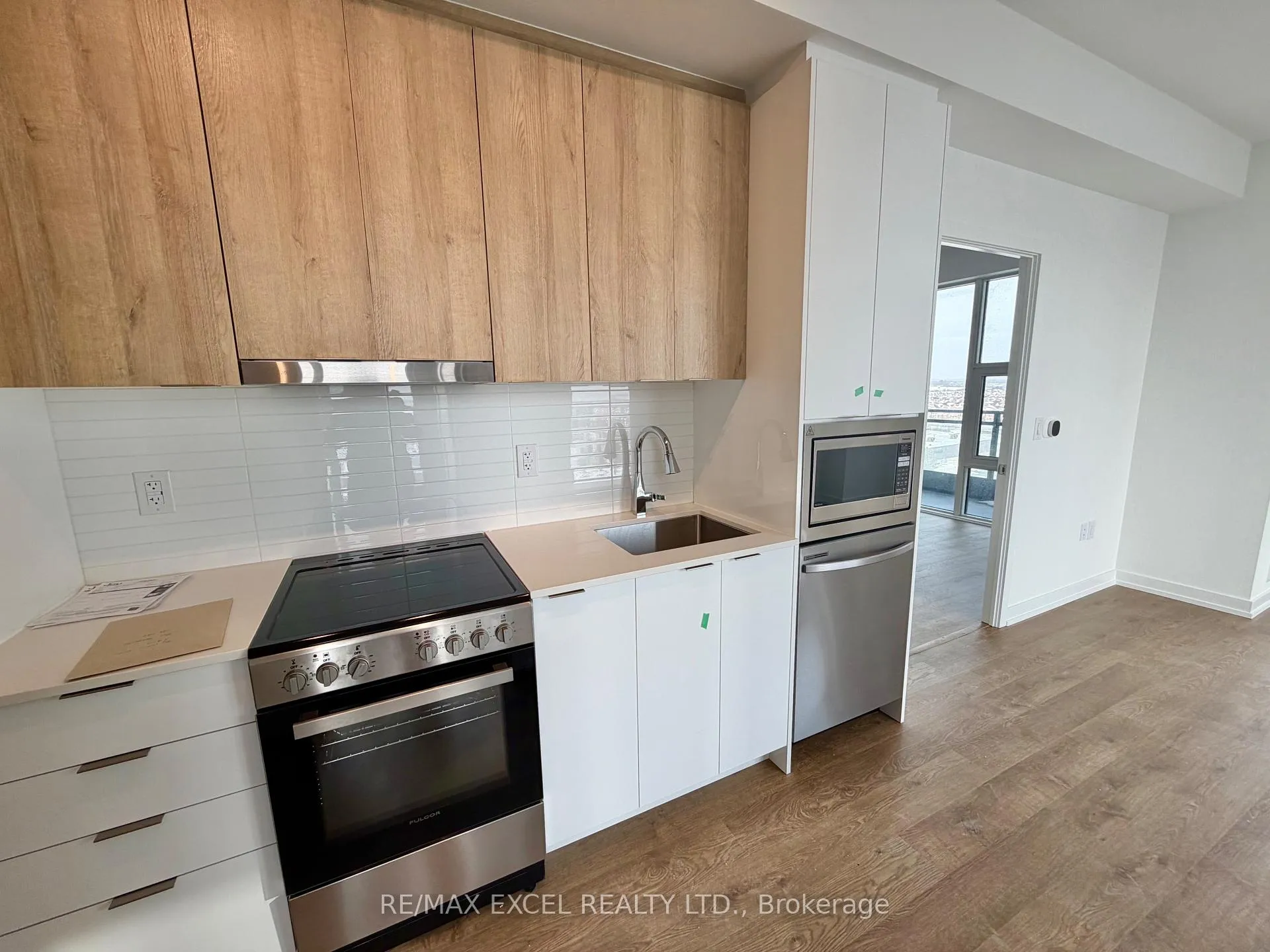 Photo 7 of Unit 1102, 9763 Markham Road, Markham, Greensborough — HOMEH
