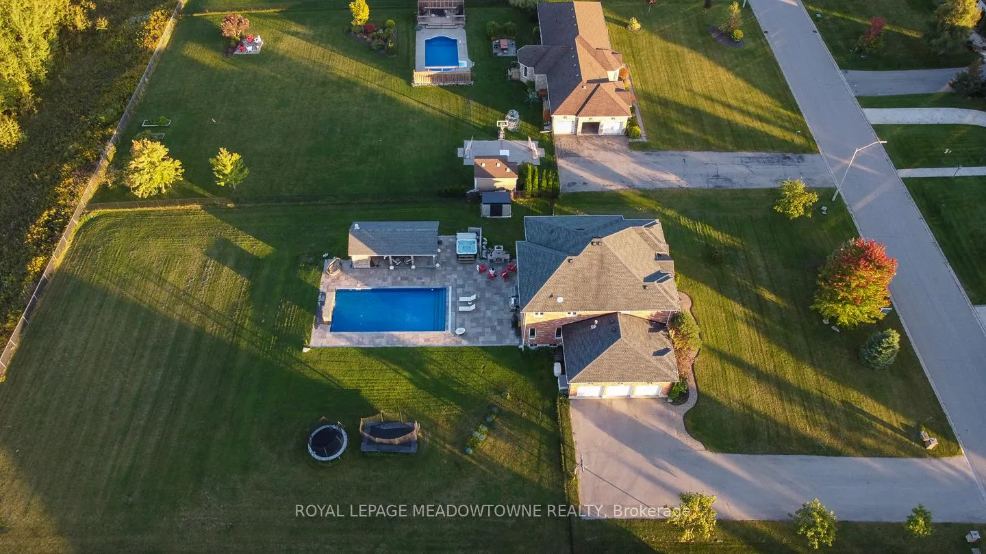 Photo 39 of 63 Stewart Drive, Erin, Rural Erin — HOMEH