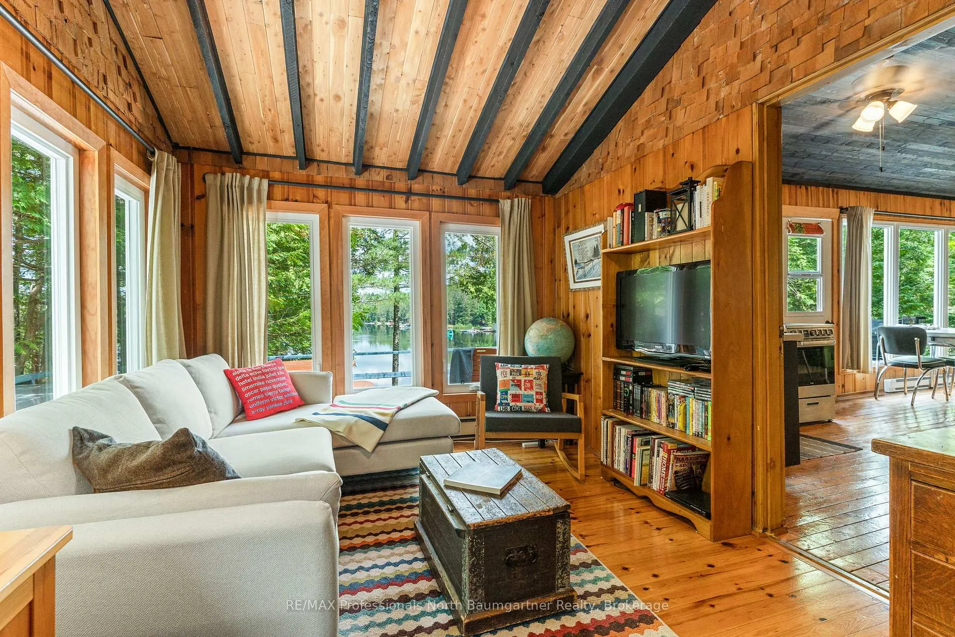 Photo 5 of 1068 Wolverine Drive, Highlands East, Glamorgan — HOMEH