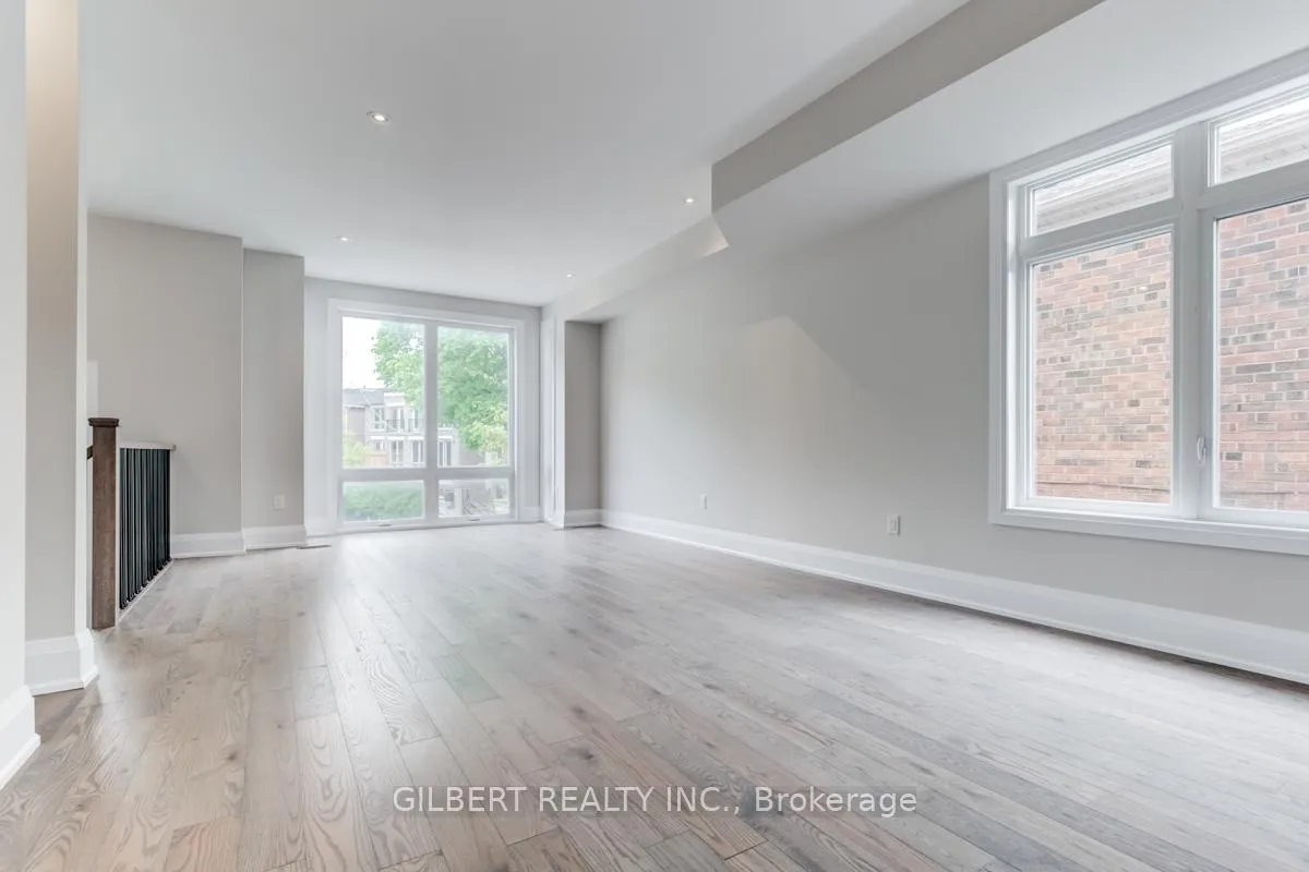 Photo 3 of 35A Marquette Avenue, Toronto, Englemount-Lawrence — HOMEH