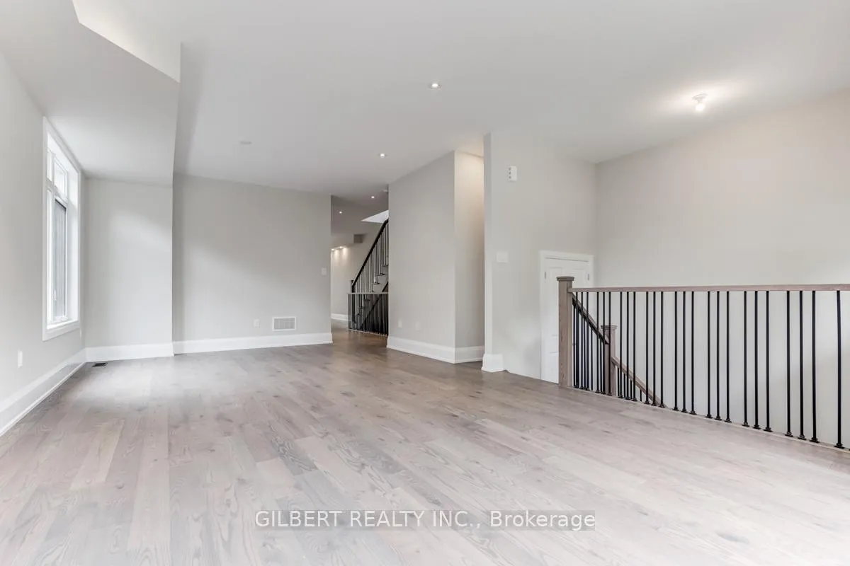 Photo 5 of 35A Marquette Avenue, Toronto, Englemount-Lawrence — HOMEH