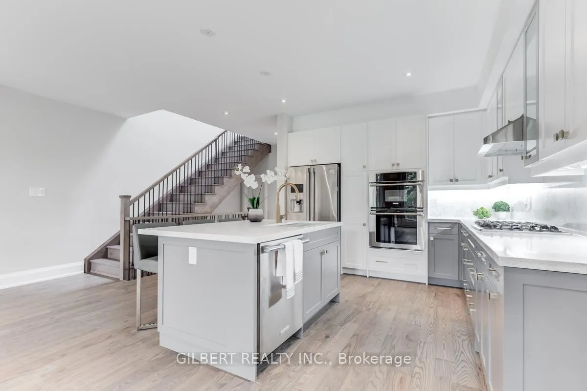Photo 6 of 35A Marquette Avenue, Toronto, Englemount-Lawrence — HOMEH