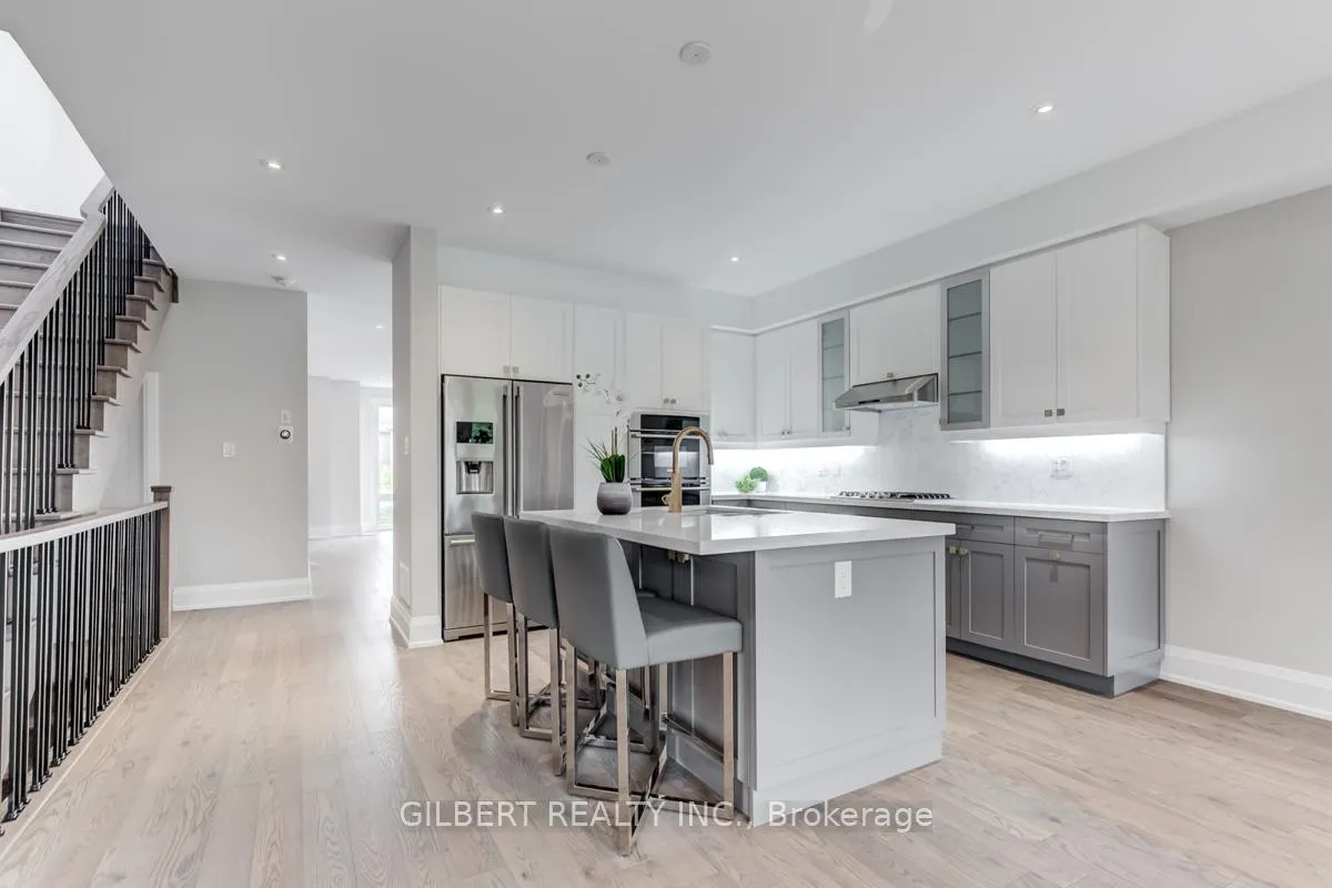 Photo 7 of 35A Marquette Avenue, Toronto, Englemount-Lawrence — HOMEH