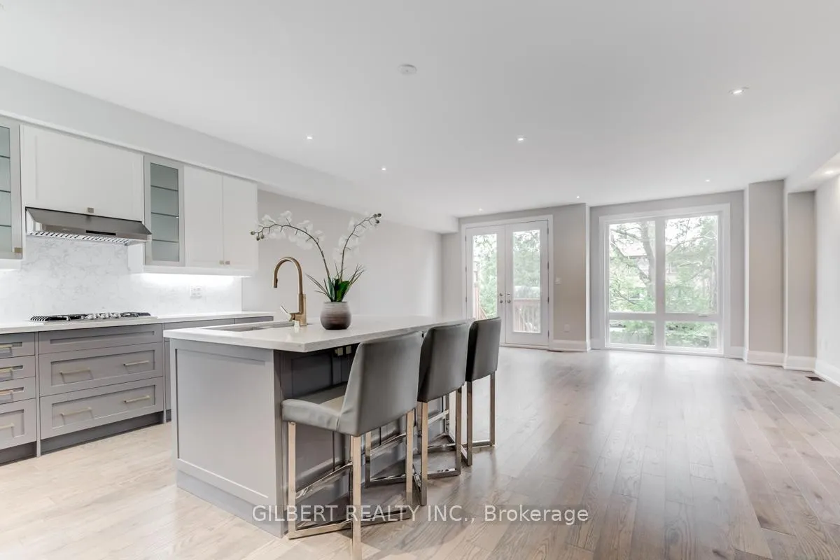 Photo 10 of 35A Marquette Avenue, Toronto, Englemount-Lawrence — HOMEH