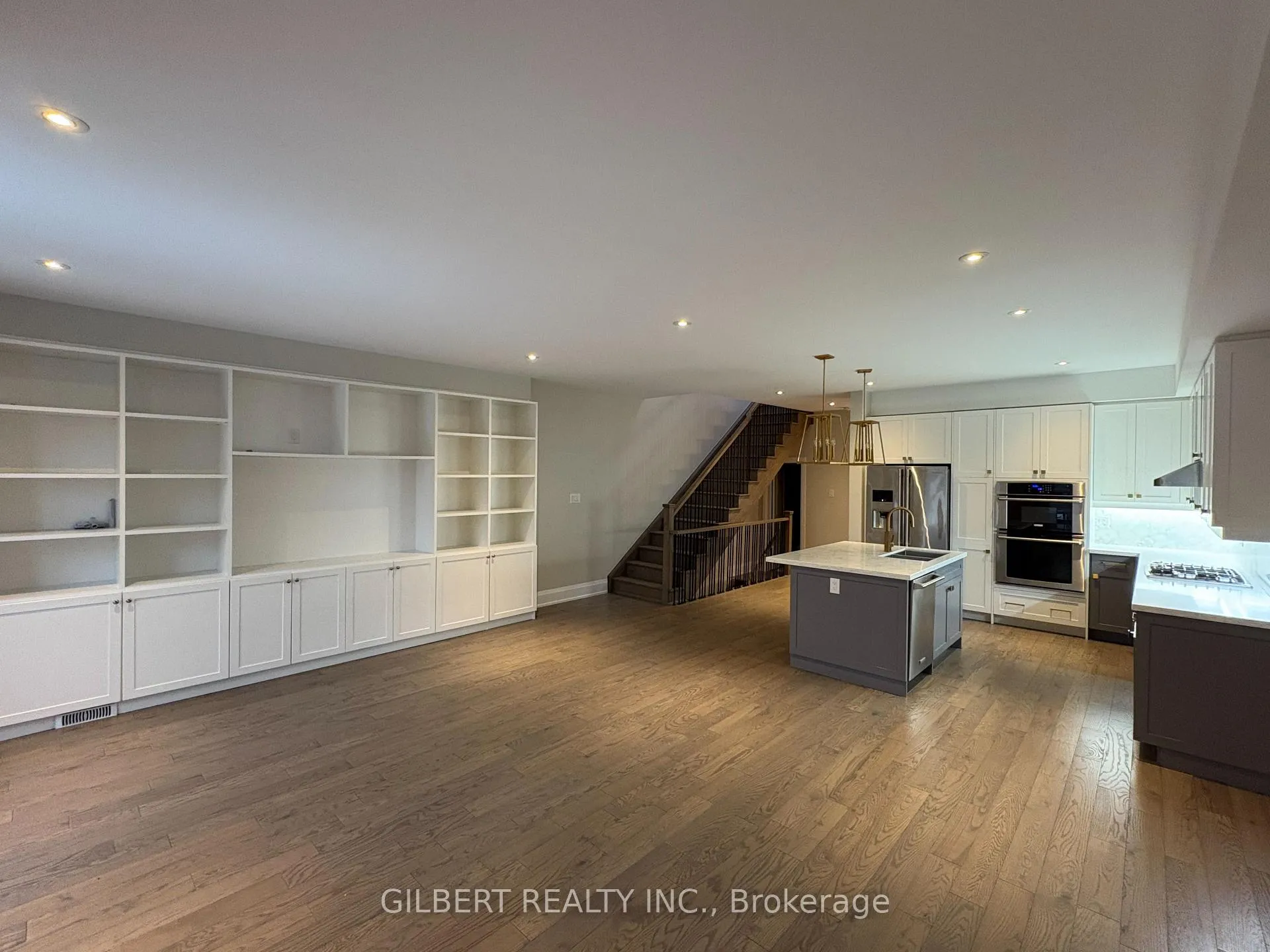 Photo 12 of 35A Marquette Avenue, Toronto, Englemount-Lawrence — HOMEH