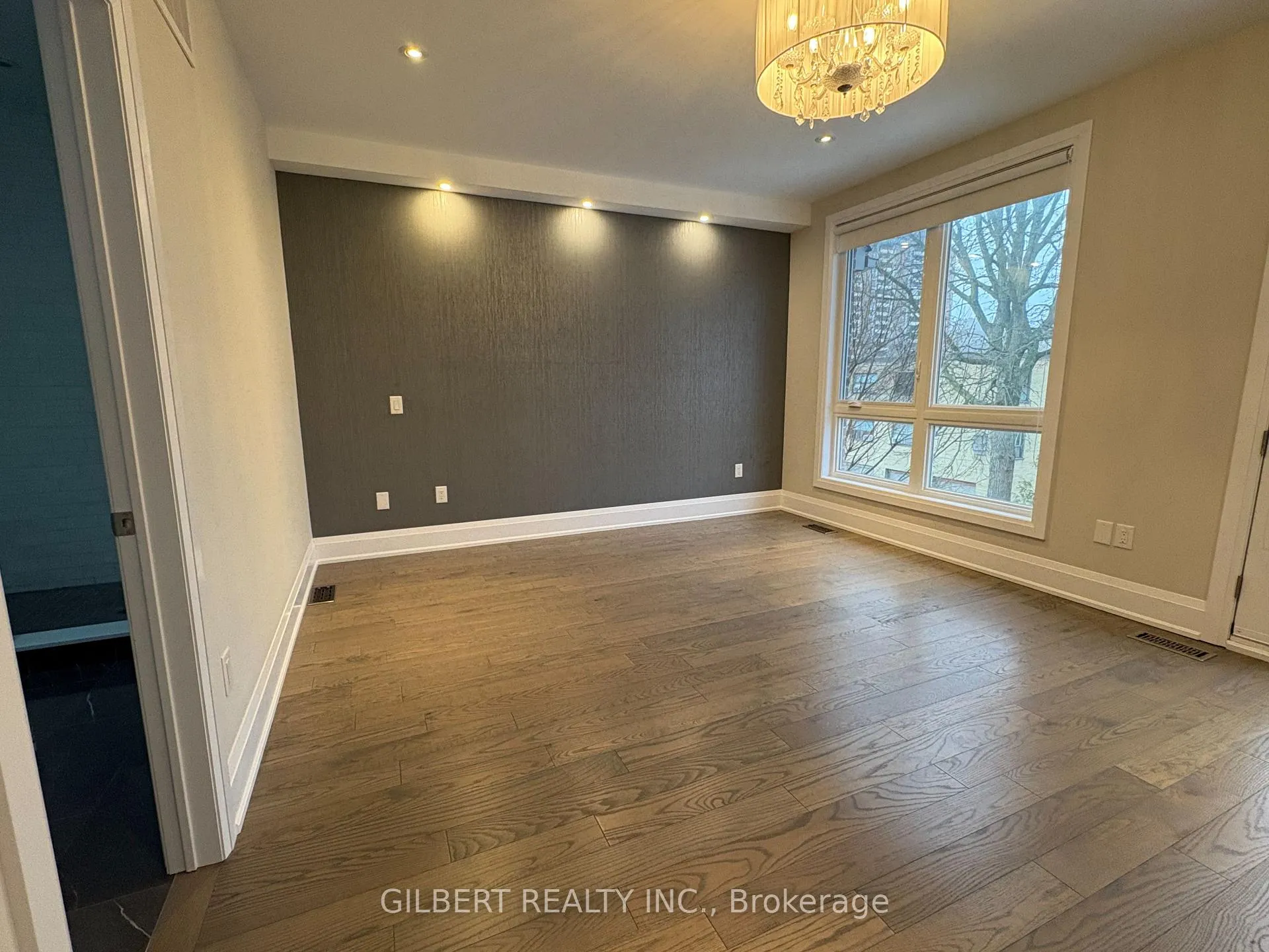 Photo 14 of 35A Marquette Avenue, Toronto, Englemount-Lawrence — HOMEH
