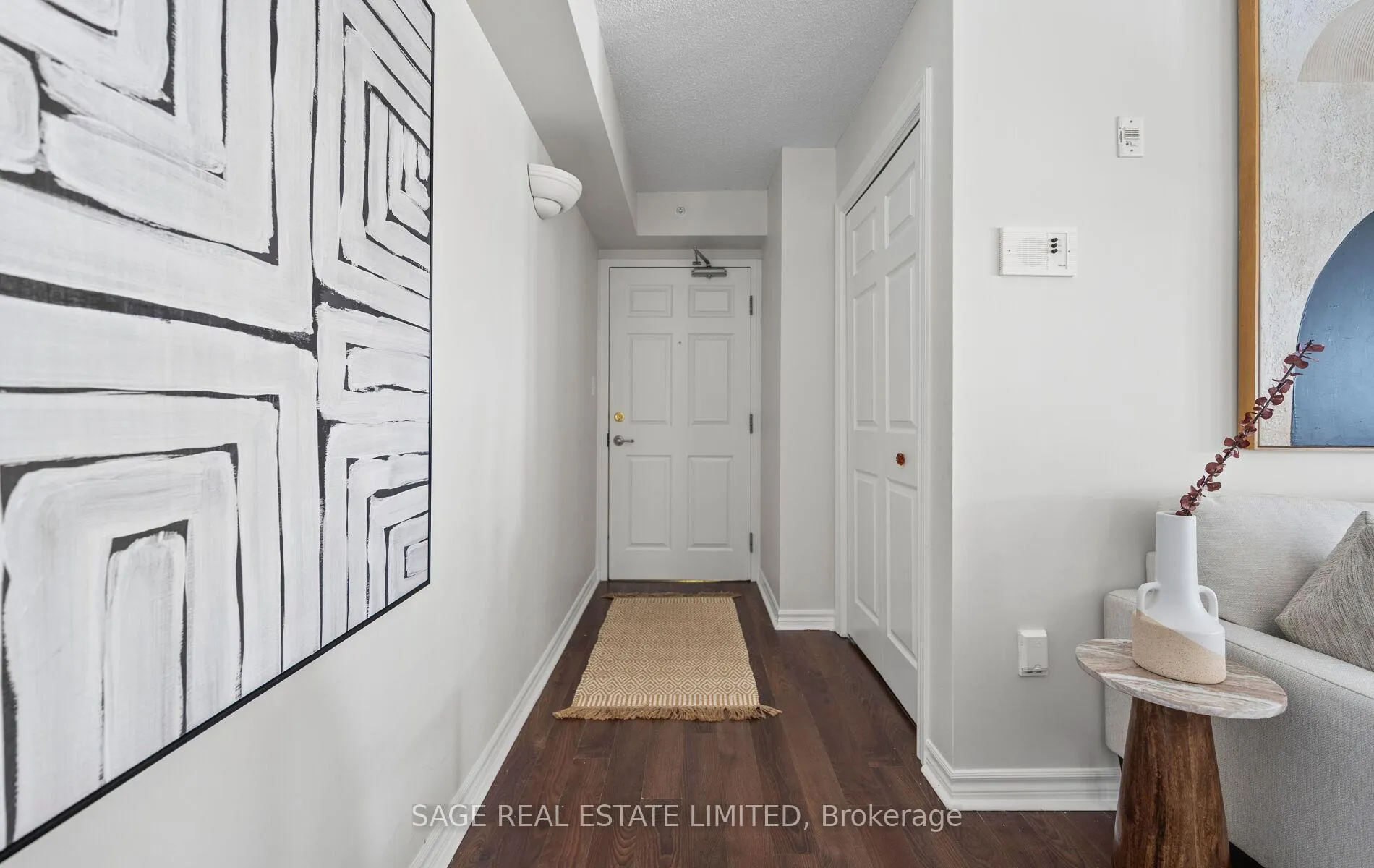 Photo 3 of Unit 402, 1360 Main Street E, Milton, Dempsey — HOMEH