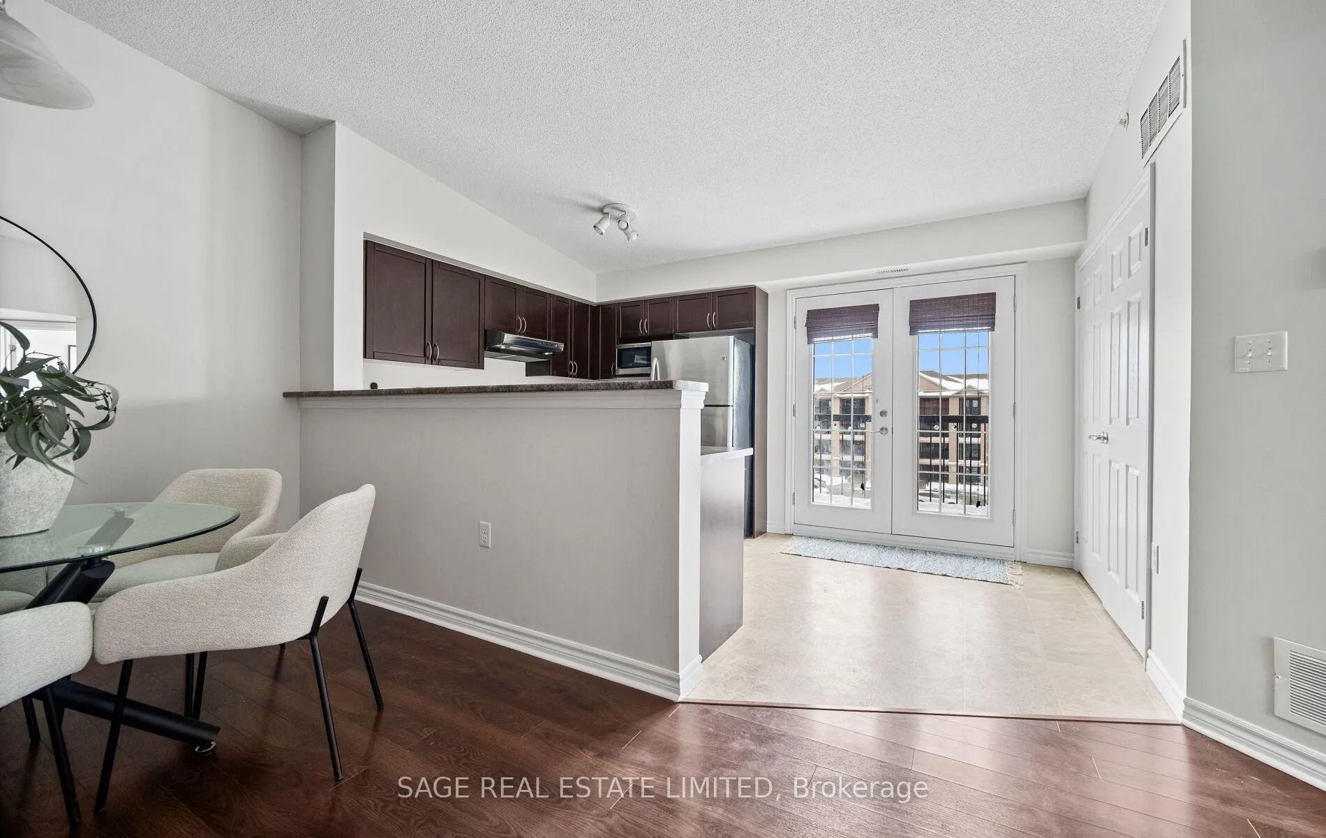Photo 12 of Unit 402, 1360 Main Street E, Milton, Dempsey — HOMEH