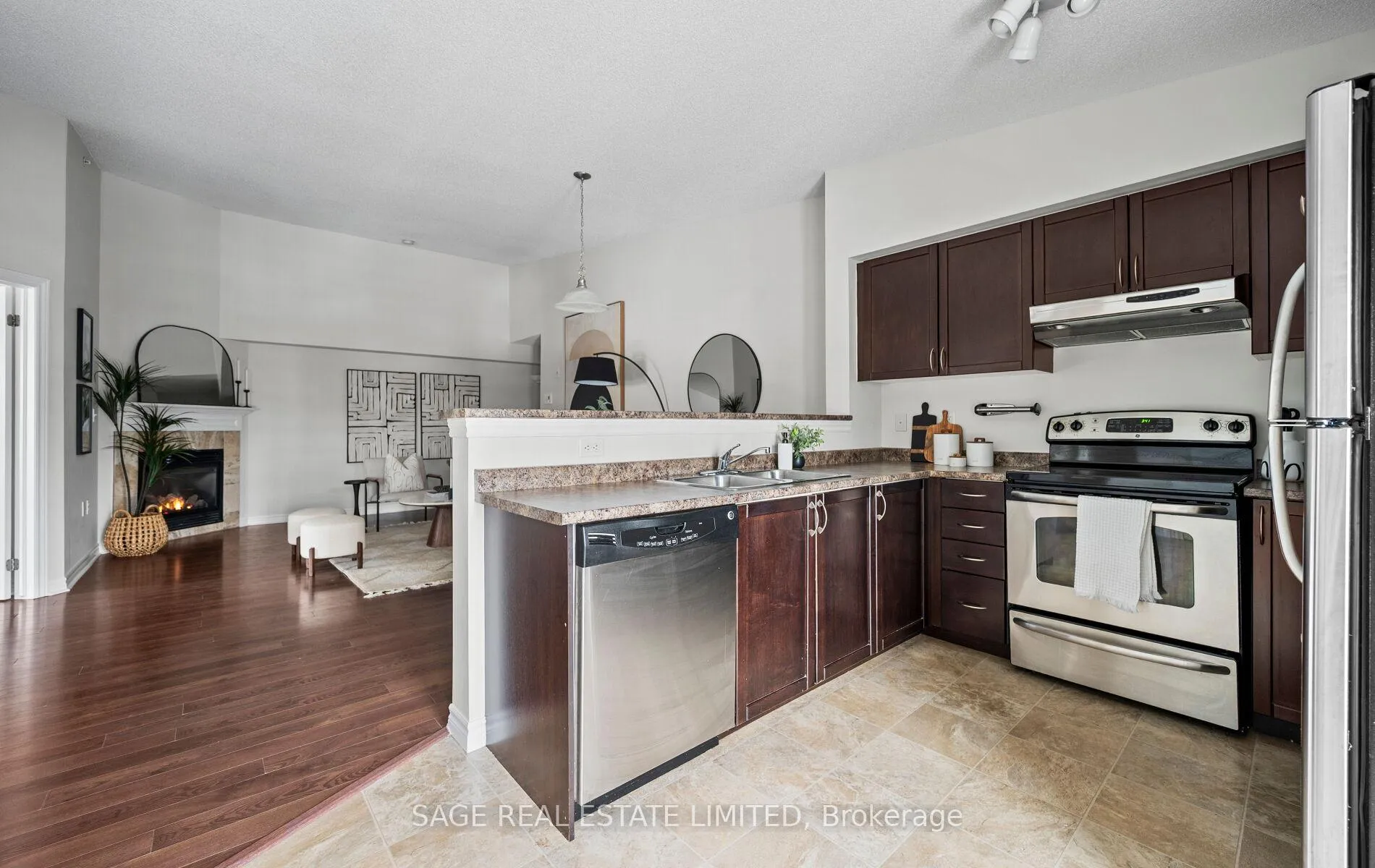 Photo 14 of Unit 402, 1360 Main Street E, Milton, Dempsey — HOMEH
