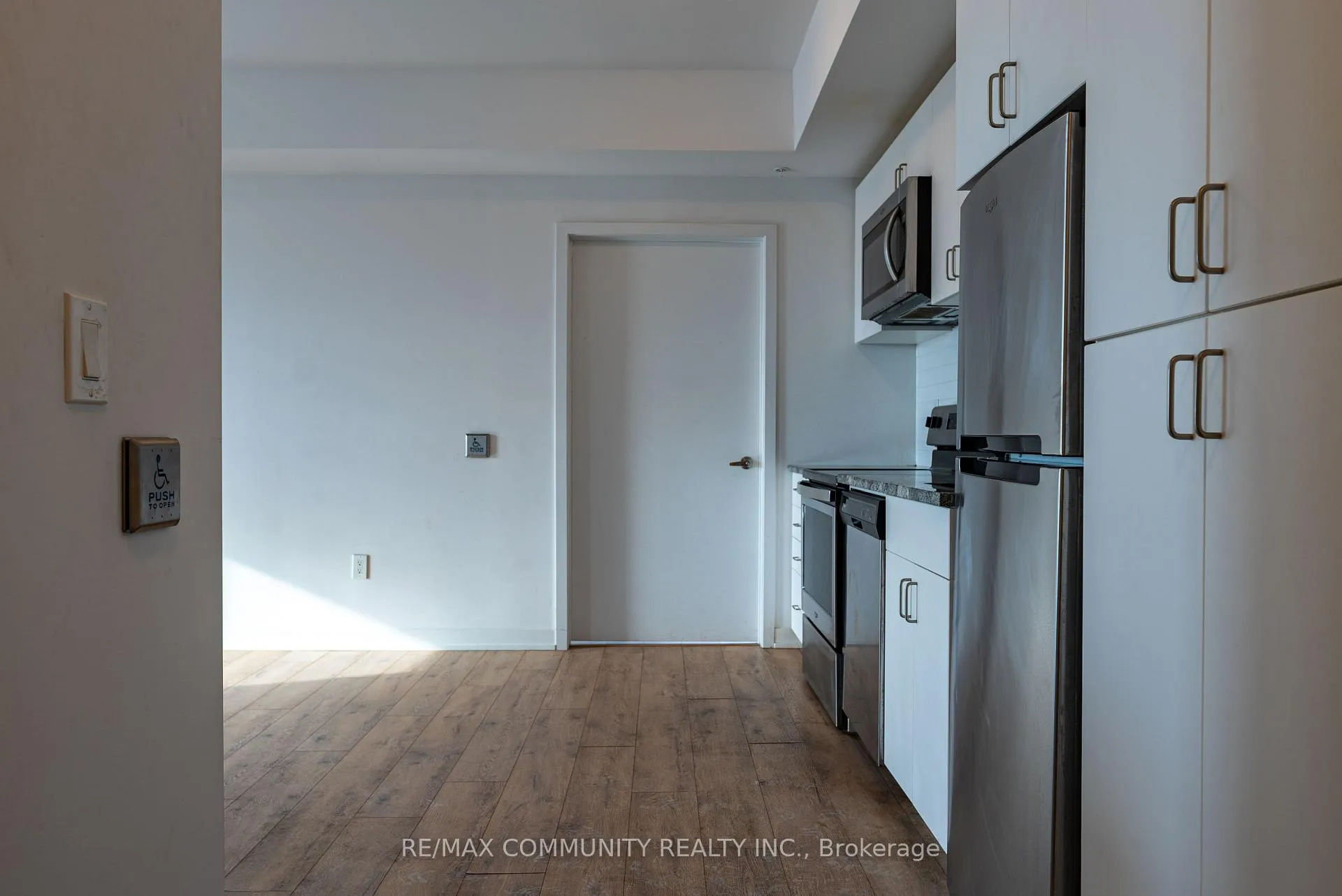 Photo 8 of Unit 417, 1800 Simcoe Street N, Oshawa, Samac — HOMEH