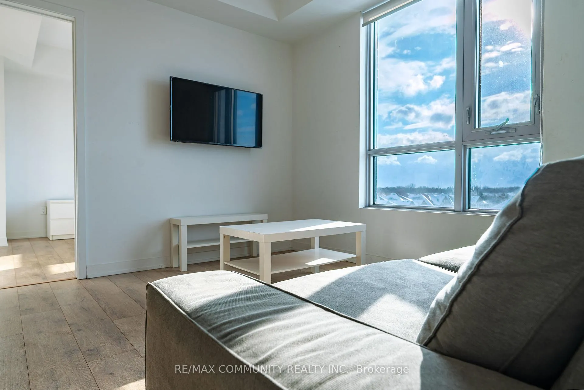 Photo 12 of Unit 417, 1800 Simcoe Street N, Oshawa, Samac — HOMEH