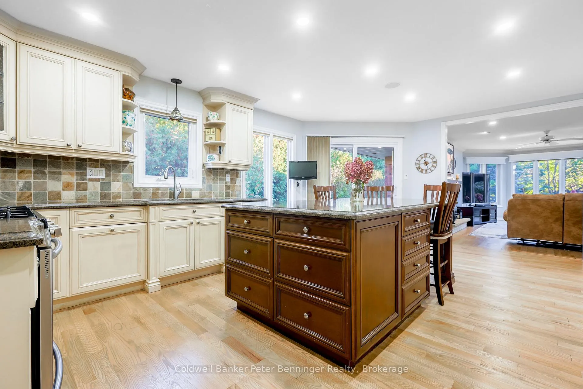 Photo 10 of 152 Treegrove Circle, Aurora, Hills of St Andrew — HOMEH