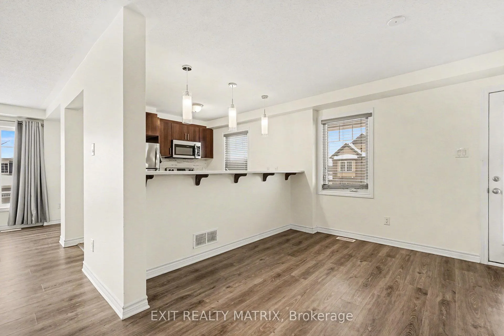 Photo 13 of 370 Willow Aster Circle, Ottawa, Avalon West — HOMEH