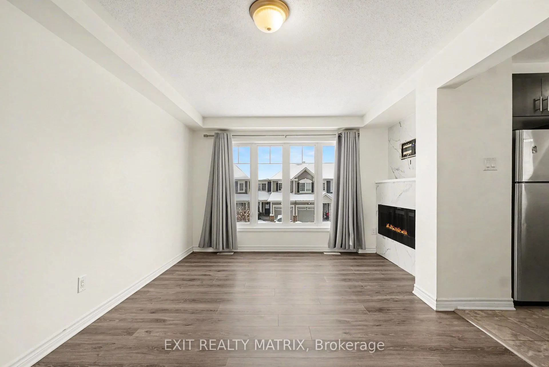 Photo 16 of 370 Willow Aster Circle, Ottawa, Avalon West — HOMEH