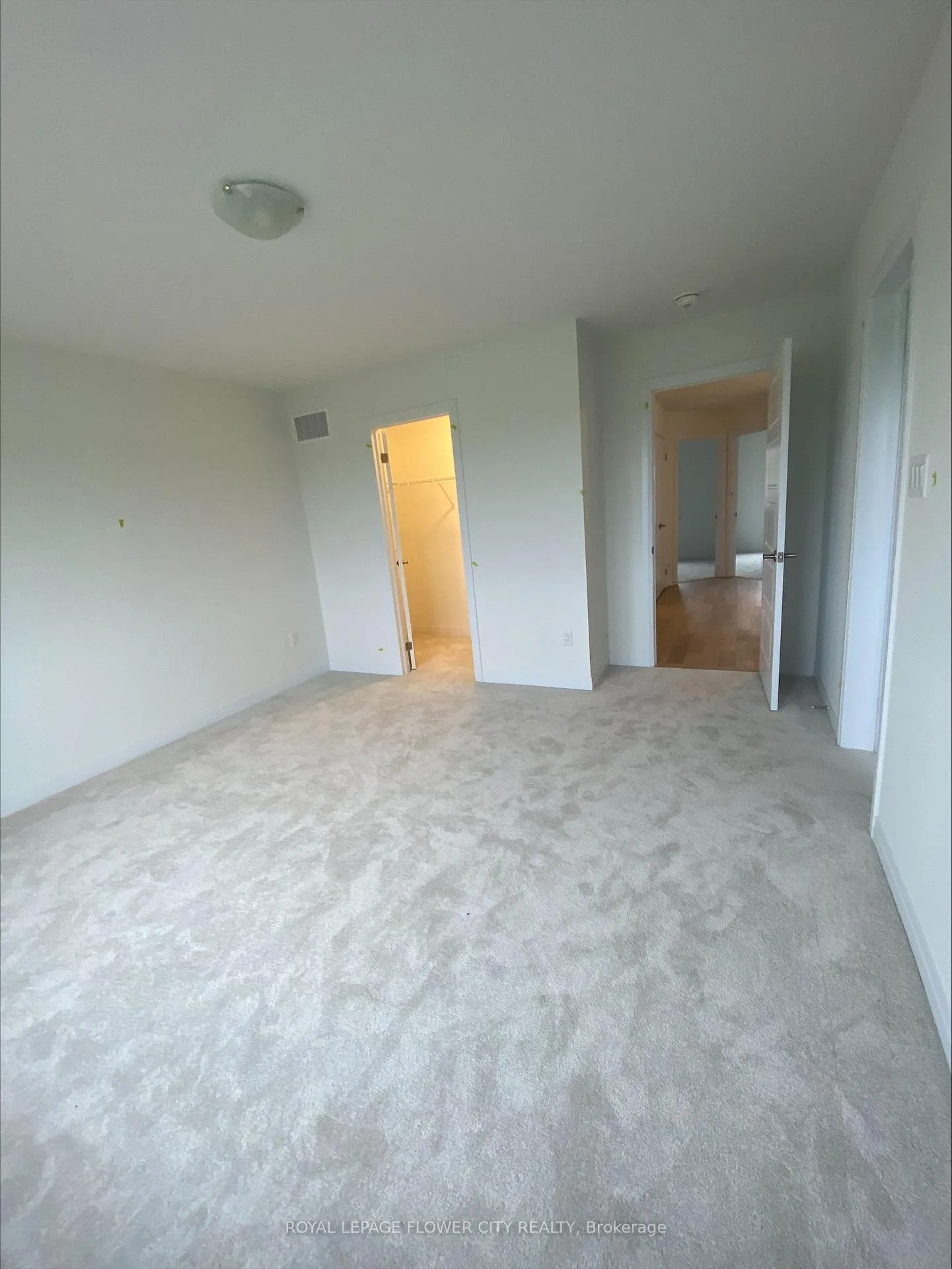 Photo 10 of 19 Velvet Way S, Thorold, Rolling Meadows — HOMEH