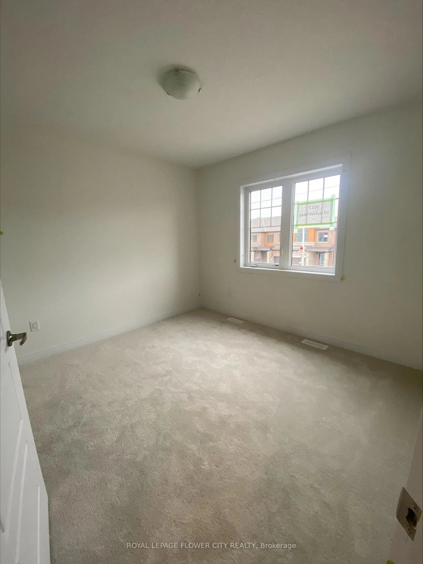 Photo 12 of 19 Velvet Way S, Thorold, Rolling Meadows — HOMEH
