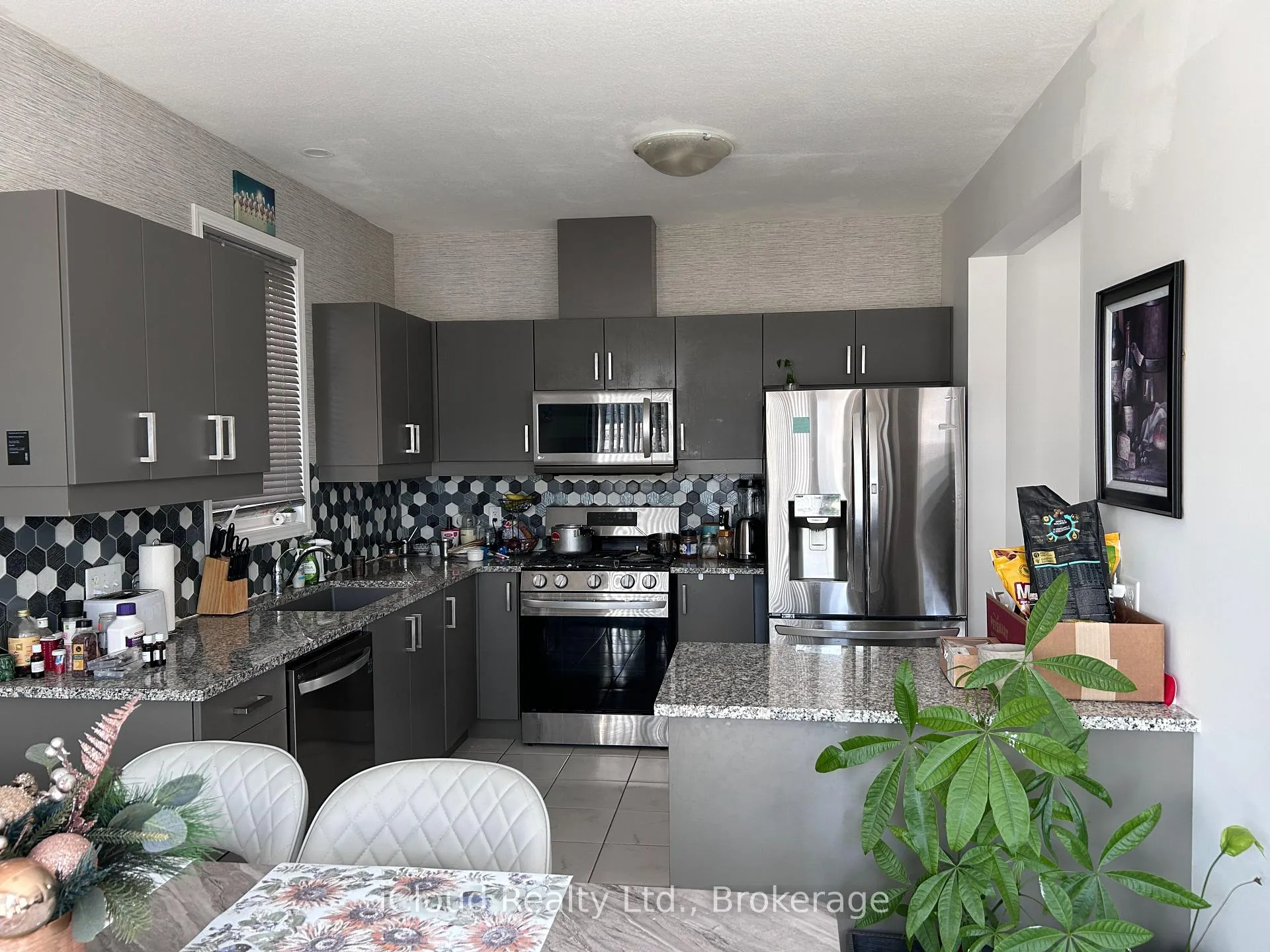 Photo 13 of 901 Tartan Court, Kitchener — HOMEH