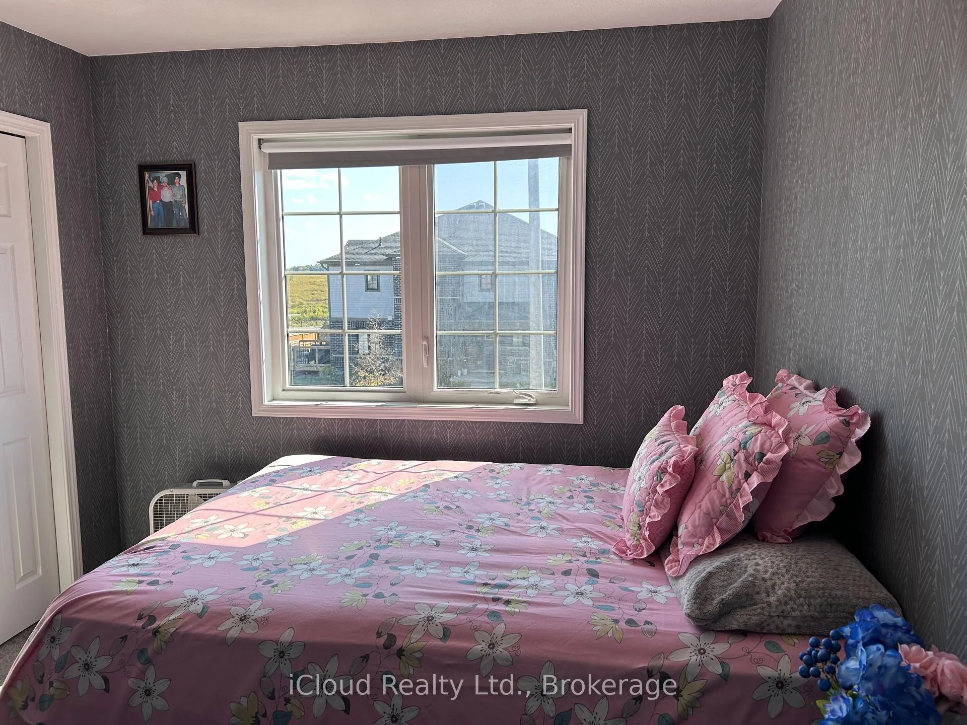 Photo 15 of 901 Tartan Court, Kitchener — HOMEH