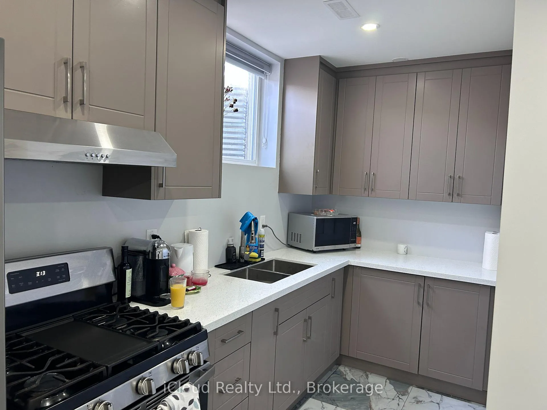 Photo 20 of 901 Tartan Court, Kitchener — HOMEH