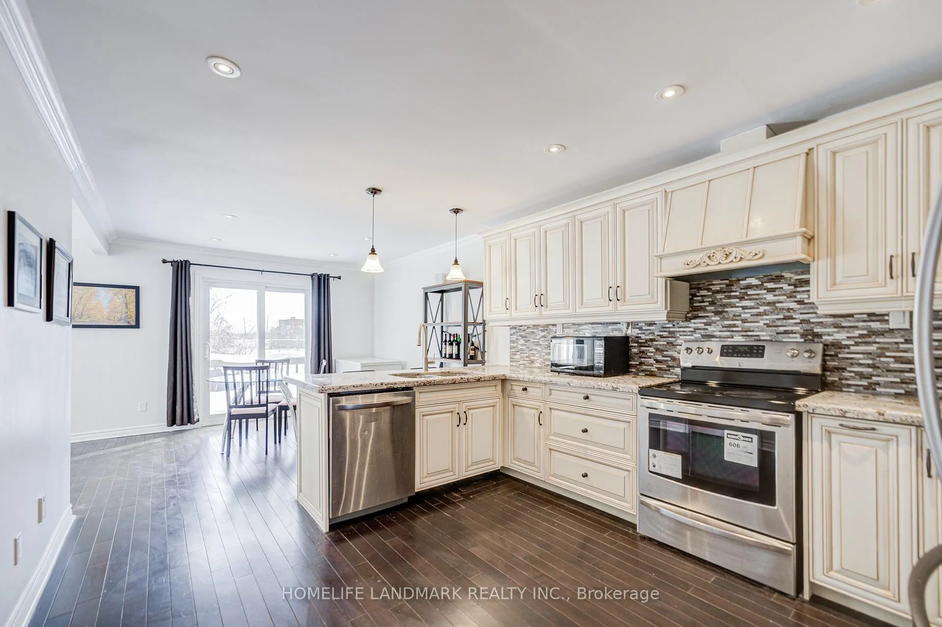 Photo 11 of 9 Shasta Drive, Vaughan, Uplands — HOMEH