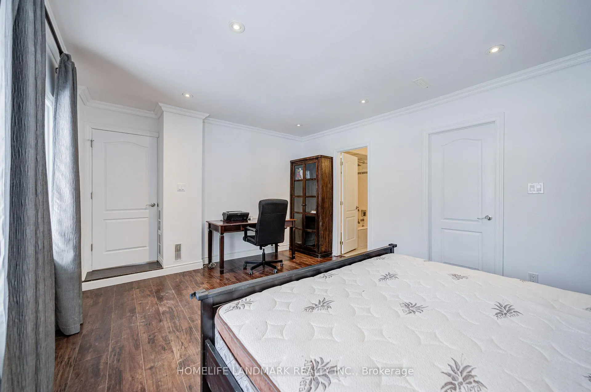 Photo 24 of 9 Shasta Drive, Vaughan, Uplands — HOMEH