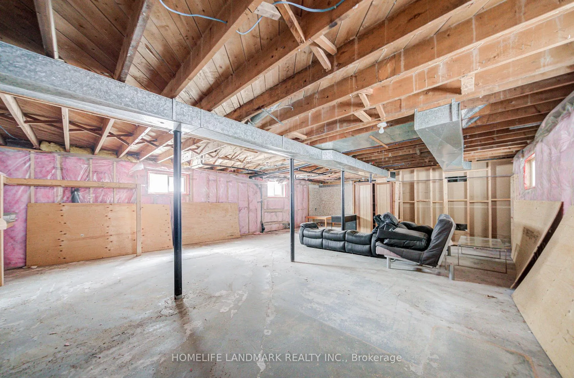 Photo 36 of 9 Shasta Drive, Vaughan, Uplands — HOMEH